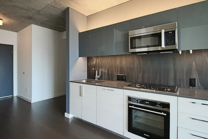 625 W Division St   60610 60610-unit#804-Chicago-IL