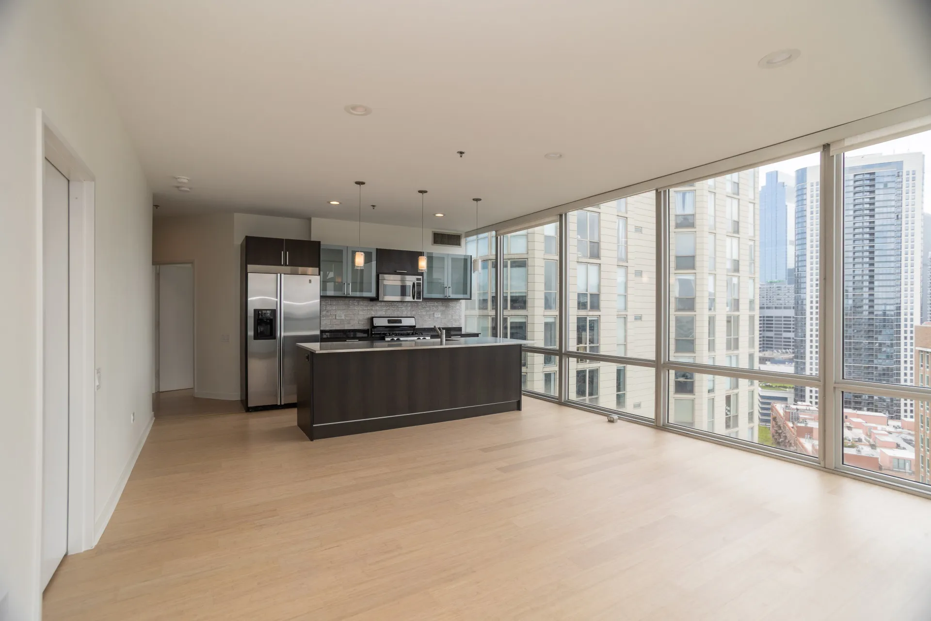 653 N Kingsbury St   60654 60654-KINGSBURY ON THE PARK-unit#2001-Chicago-IL