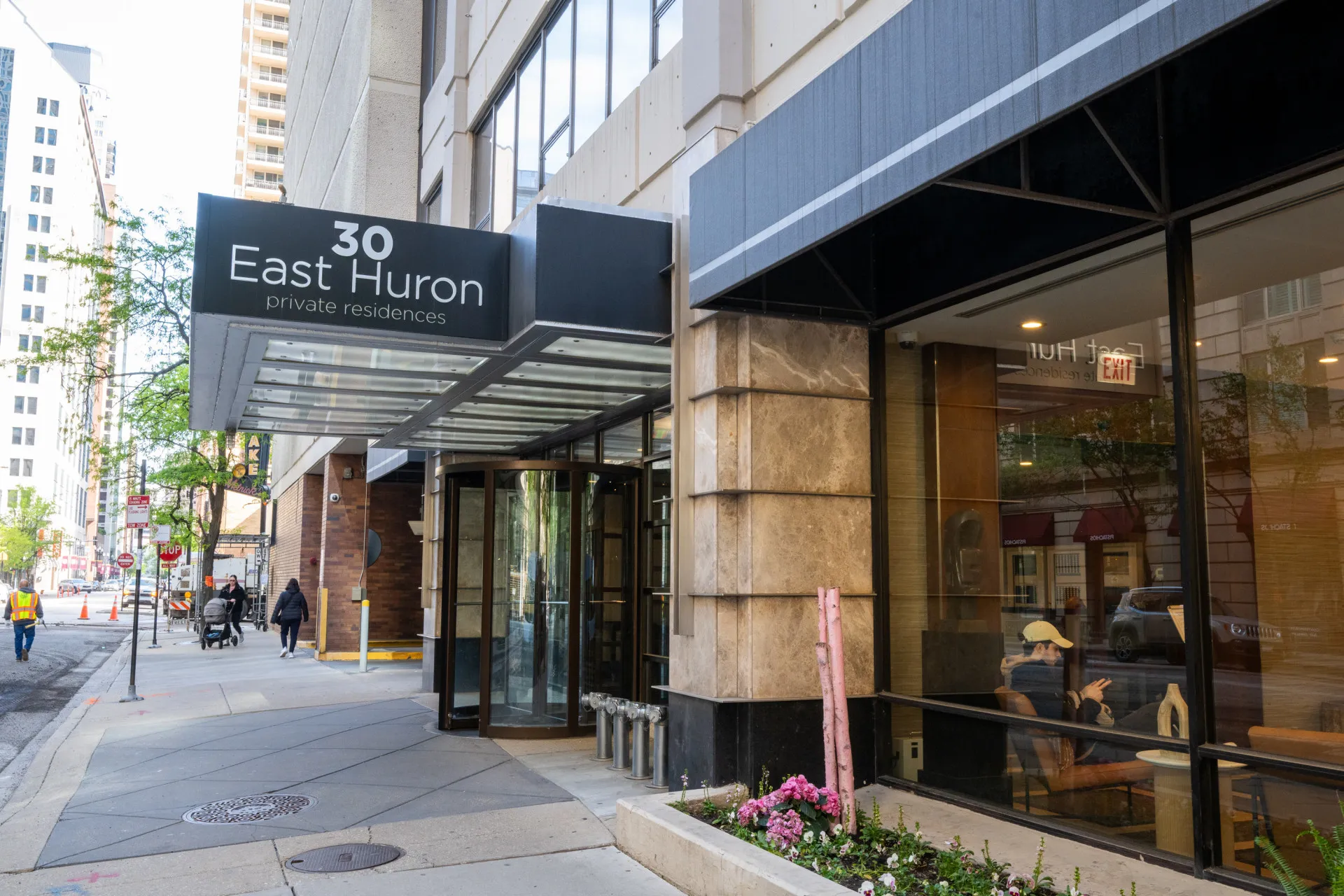 30 E Huron St   60611 60611-unit#2204-Chicago-IL