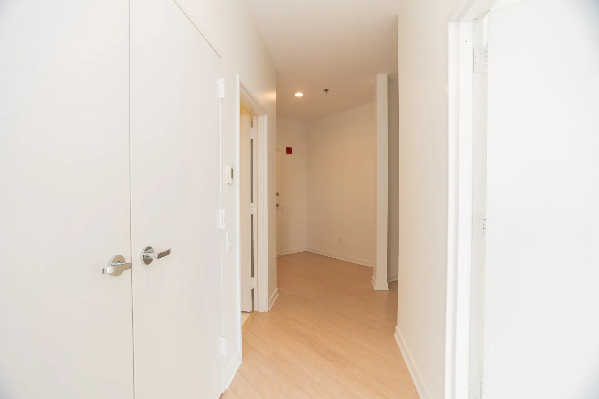653 N Kingsbury St   60654 60654-KINGSBURY ON THE PARK-unit#2001-Chicago-IL