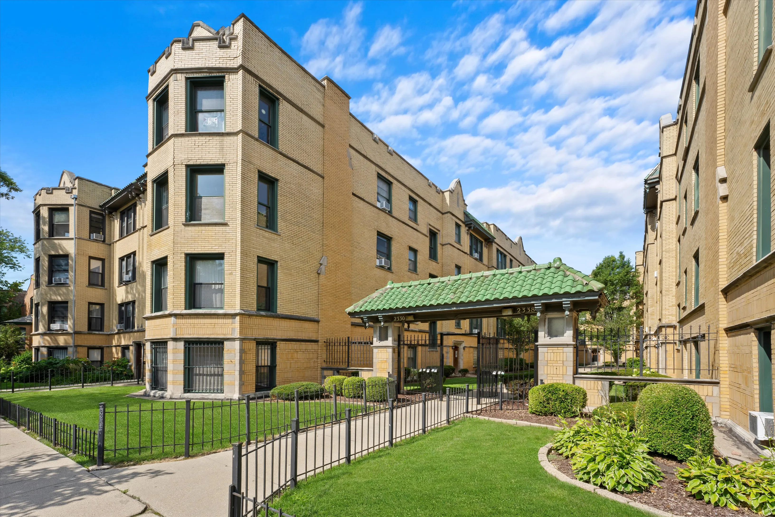 2330 N Spaulding Ave   60647 60647-unit#1A-Chicago-IL
