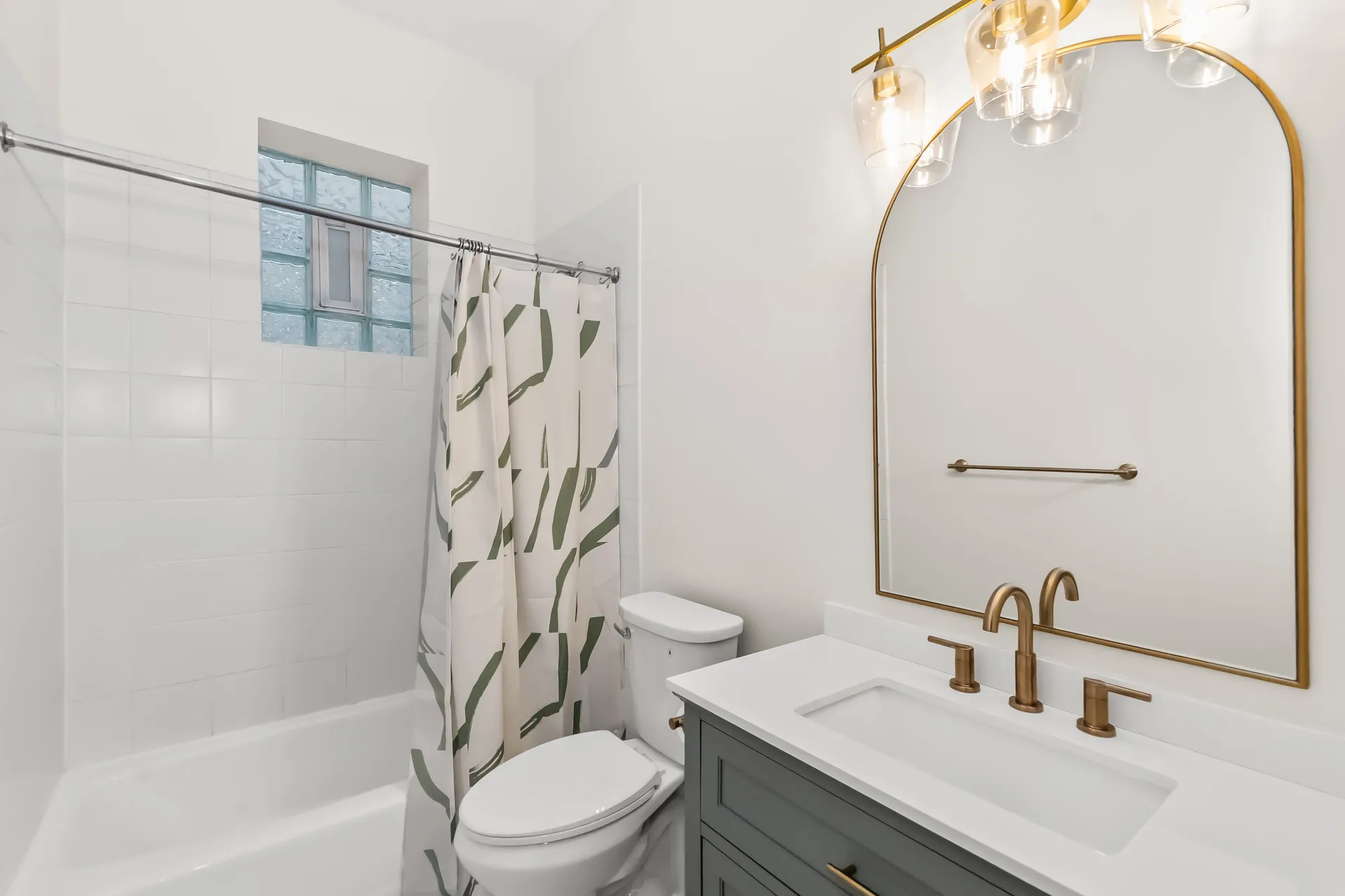 1659 N Oakley Ave   60647 60647-unit#1-Chicago-IL
