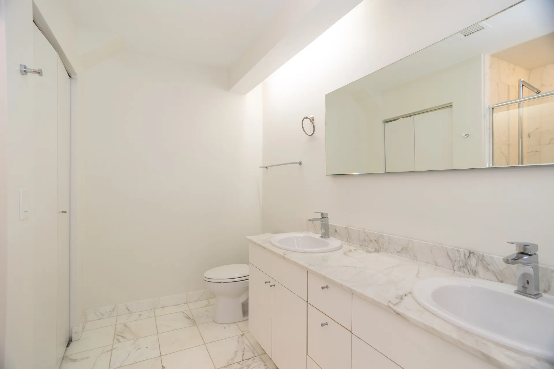 653 N Kingsbury St   60654 60654-KINGSBURY ON THE PARK-unit#2001-Chicago-IL