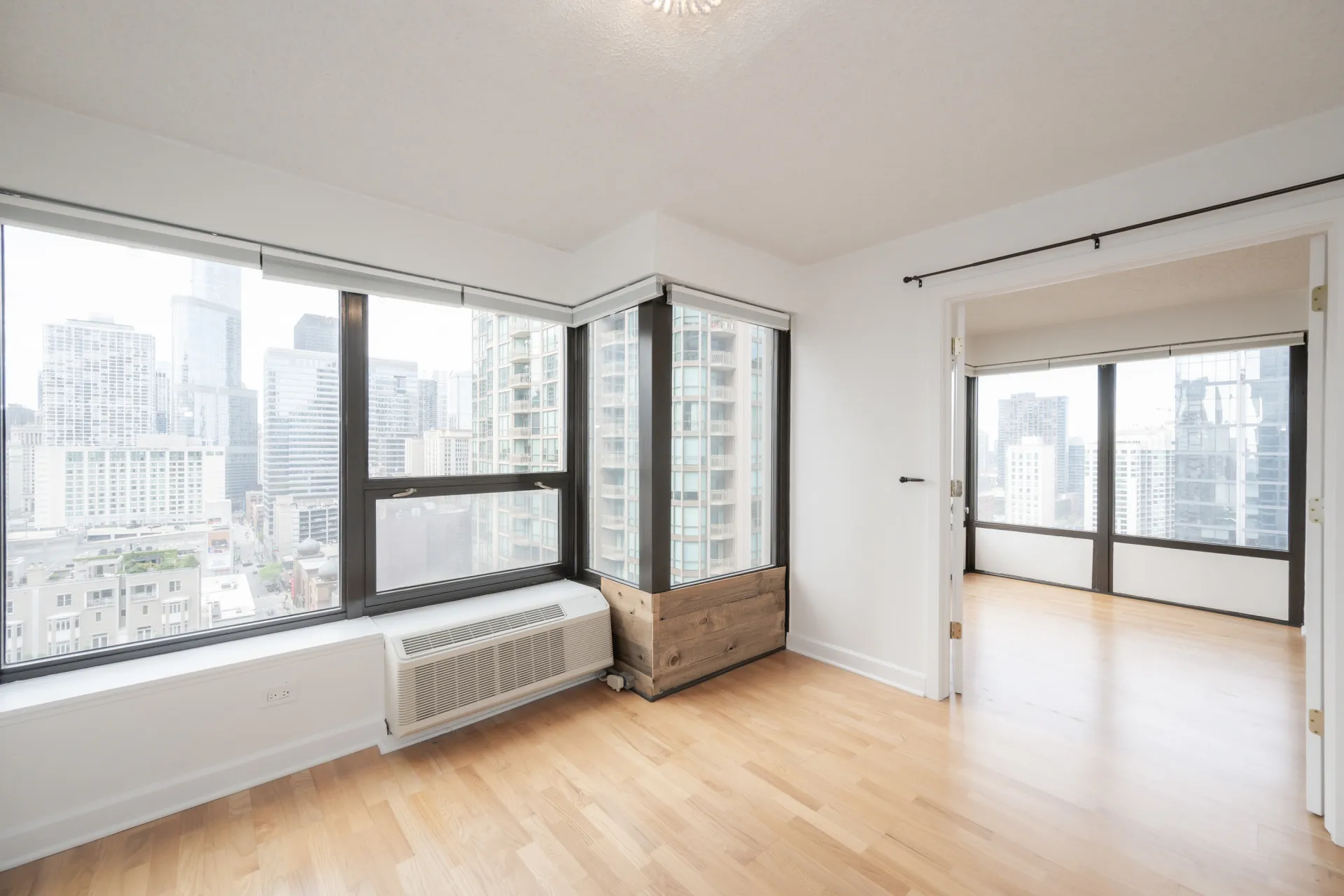 30 E Huron St   60611 60611-unit#2204-Chicago-IL