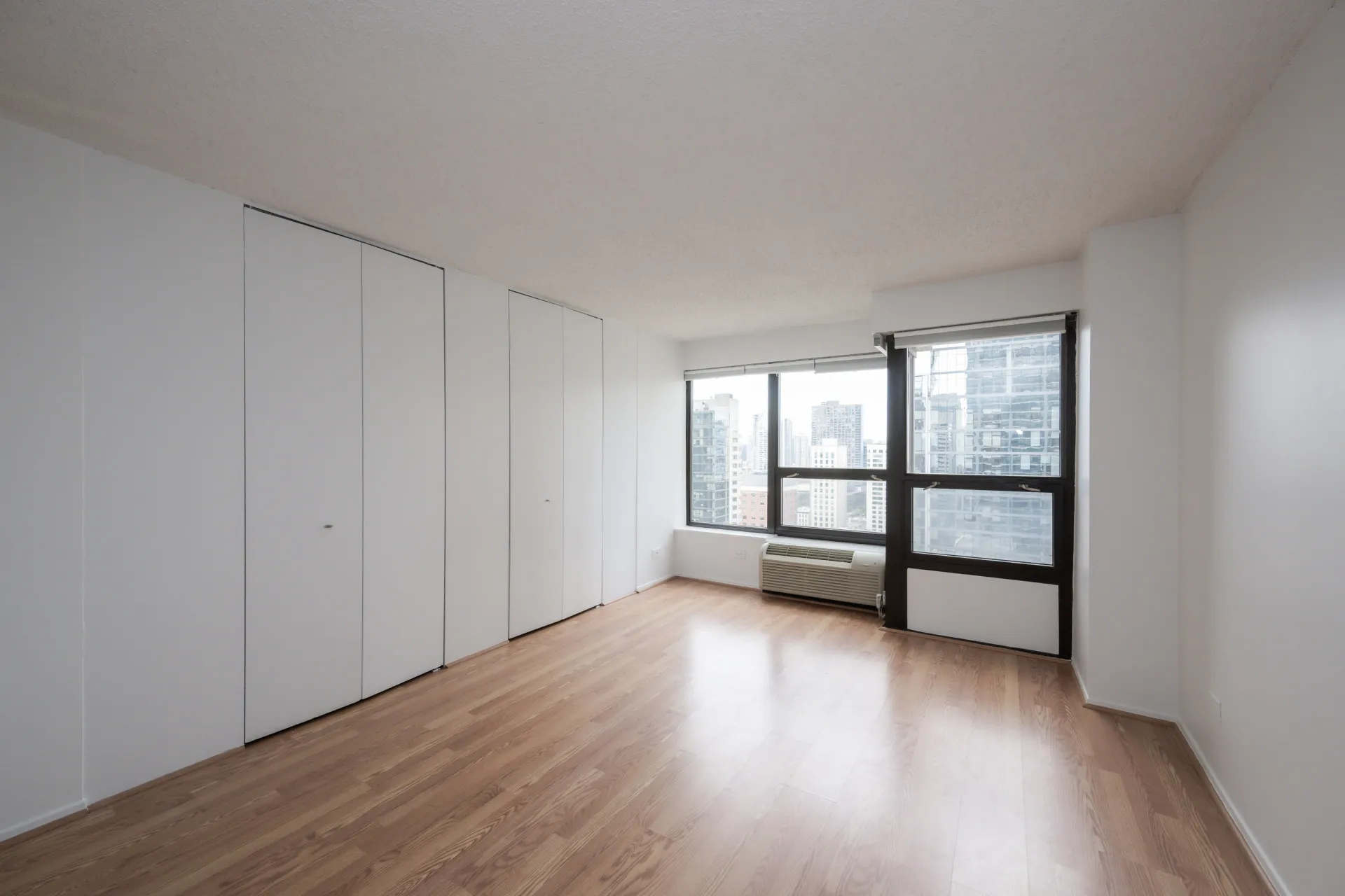 30 E Huron St   60611 60611-unit#2204-Chicago-IL