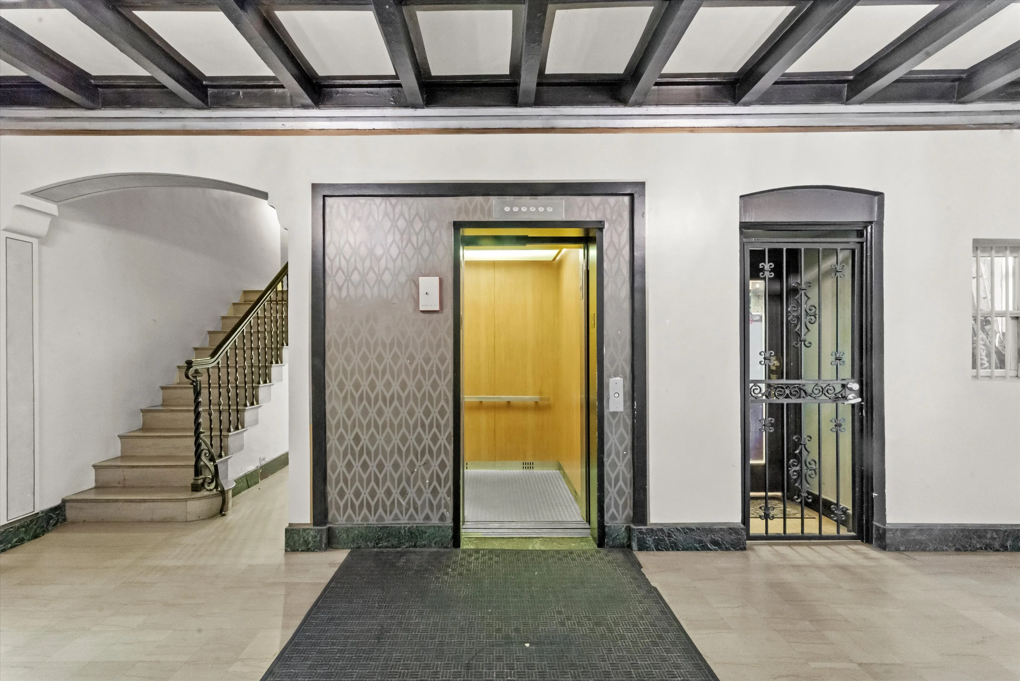 2779 N Milwaukee Ave   60647 60647-unit#104-Chicago-IL