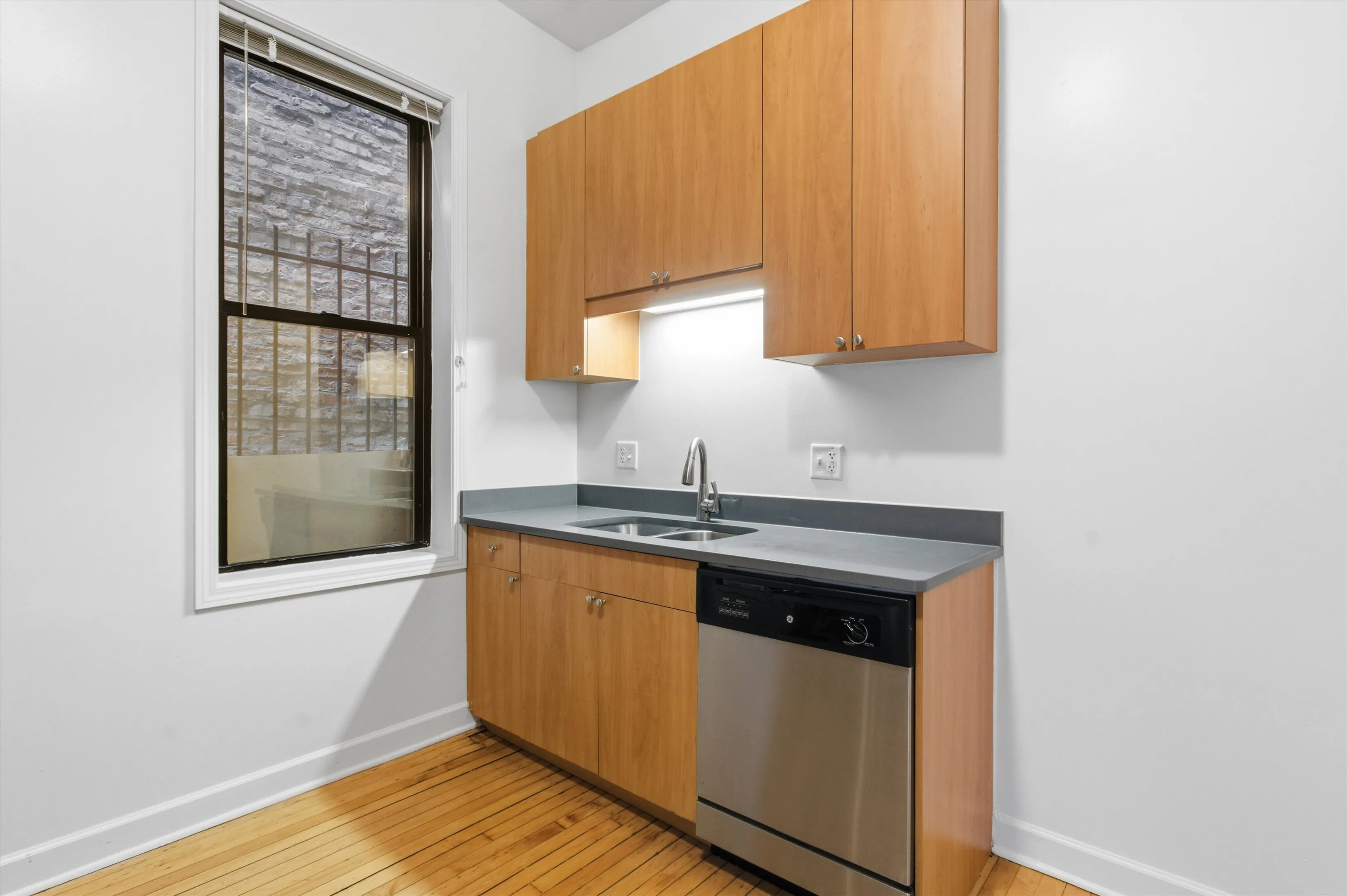 2134 W CONCORD PL 60647-unit#3F-Chicago-IL