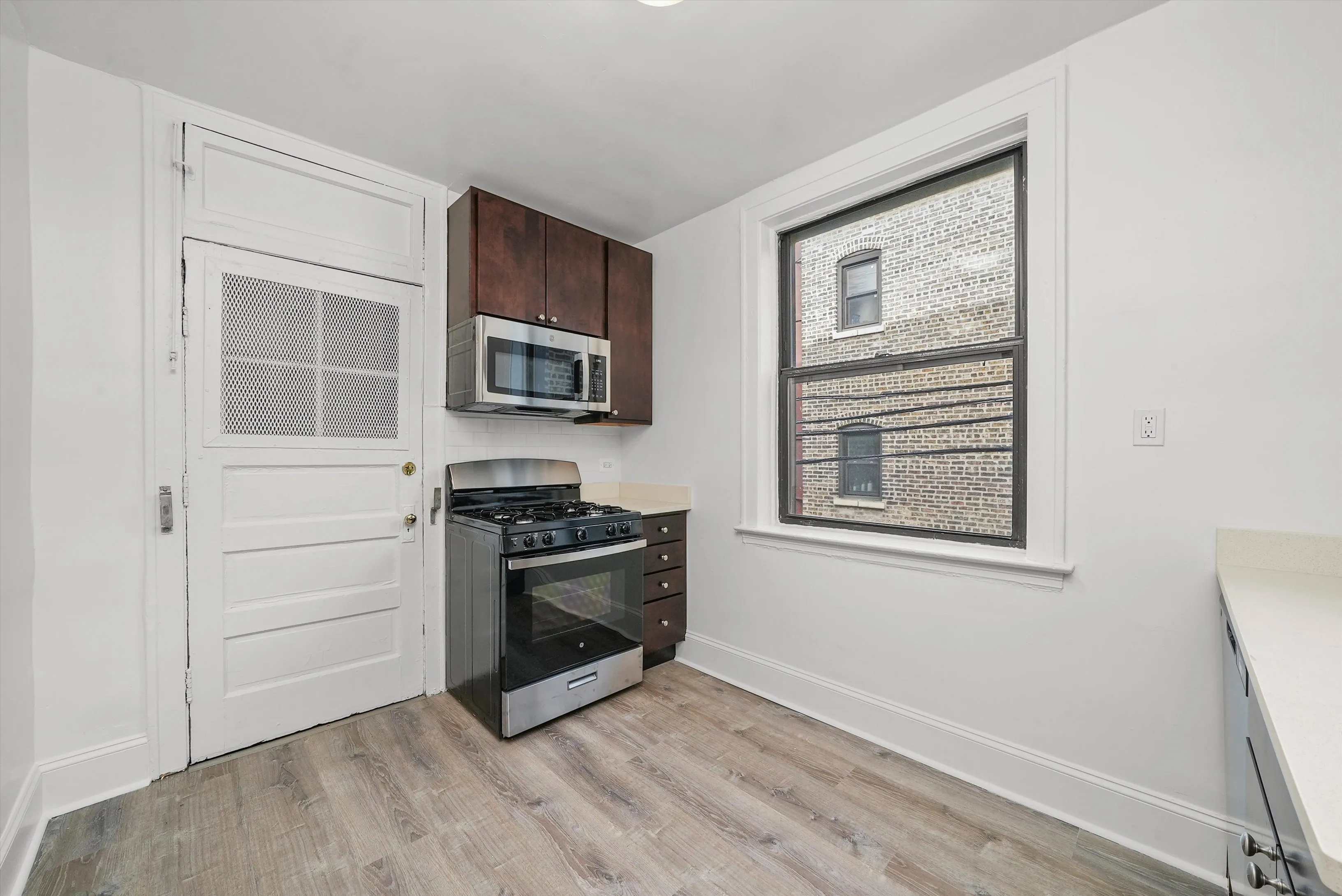 2338 N Spaulding Ave   60647 60647-unit#3B-Chicago-IL