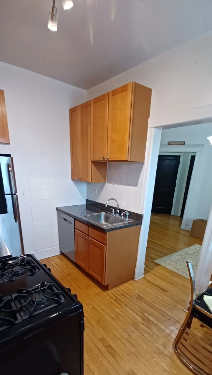 6208 N Wayne Ave   60660 60660-unit#3-Chicago-IL