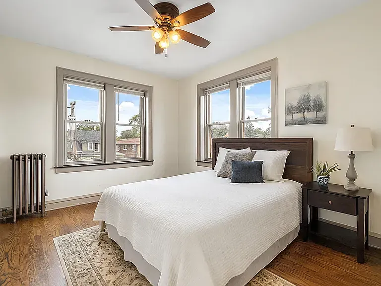 5352 W Sunnyside Ave 60630 60630-unit#2-Chicago-IL
