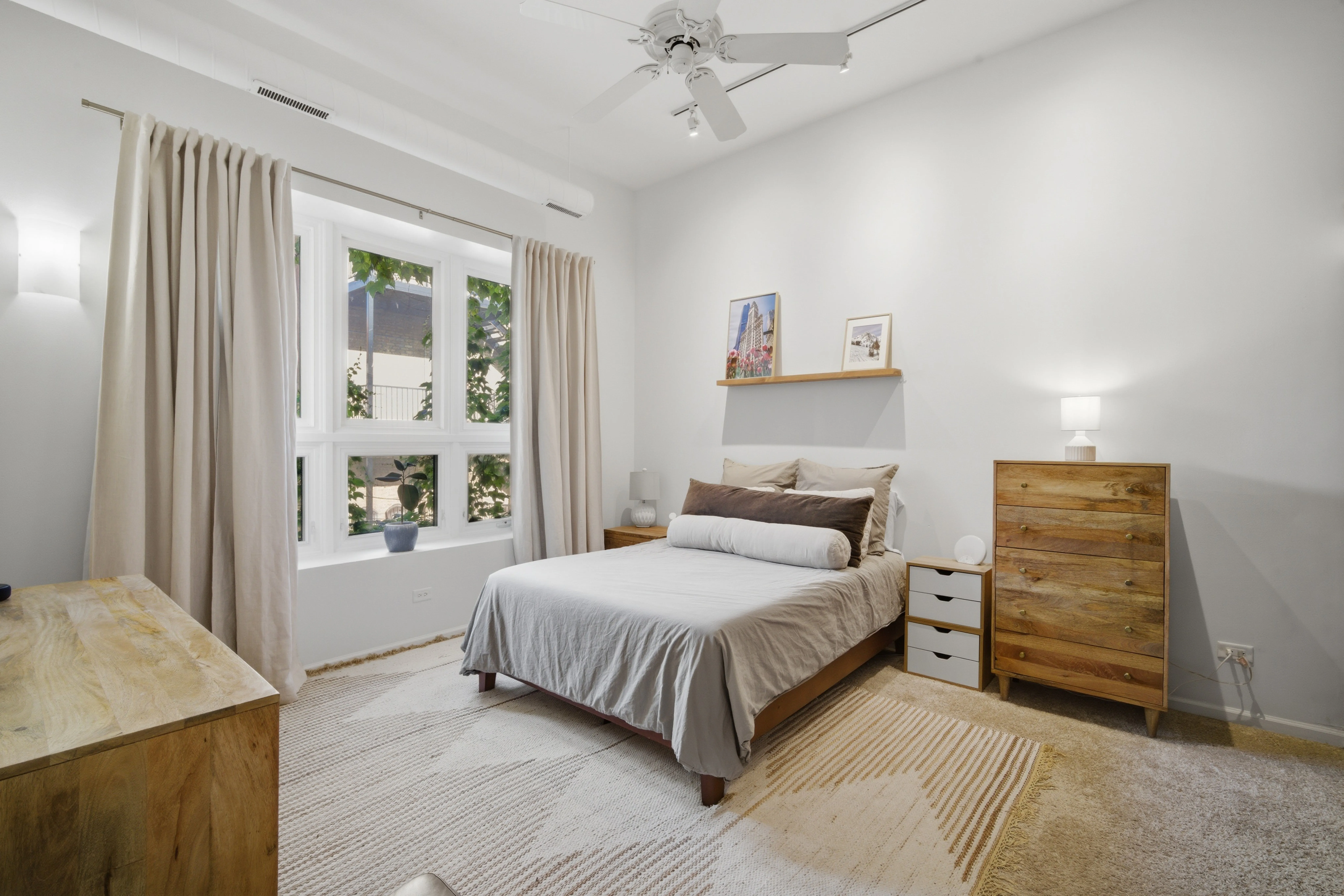 1448 N Orleans St   60610 60610-unit#1D-Chicago-IL