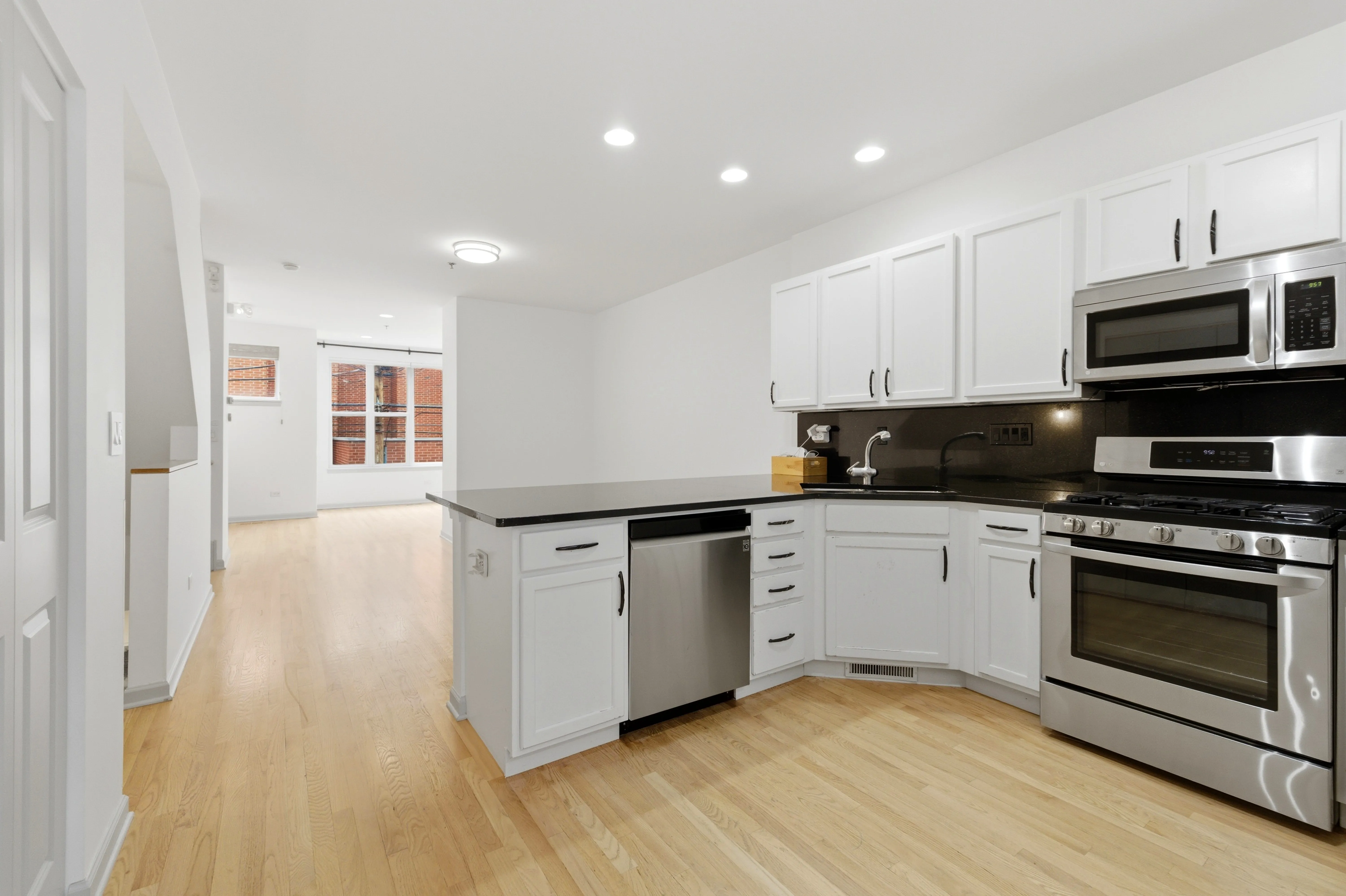 16 S Aberdeen St   60607 60607-unit#6-Chicago-IL