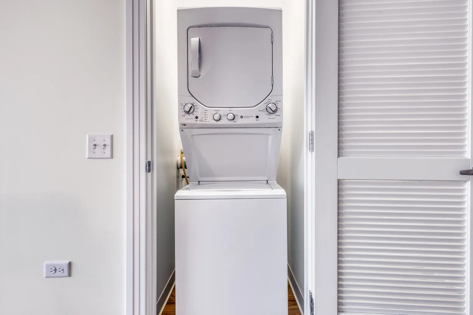 808 W Van Buren St   60607 60607-The Van Buren-unit#ID561-Chicago-IL