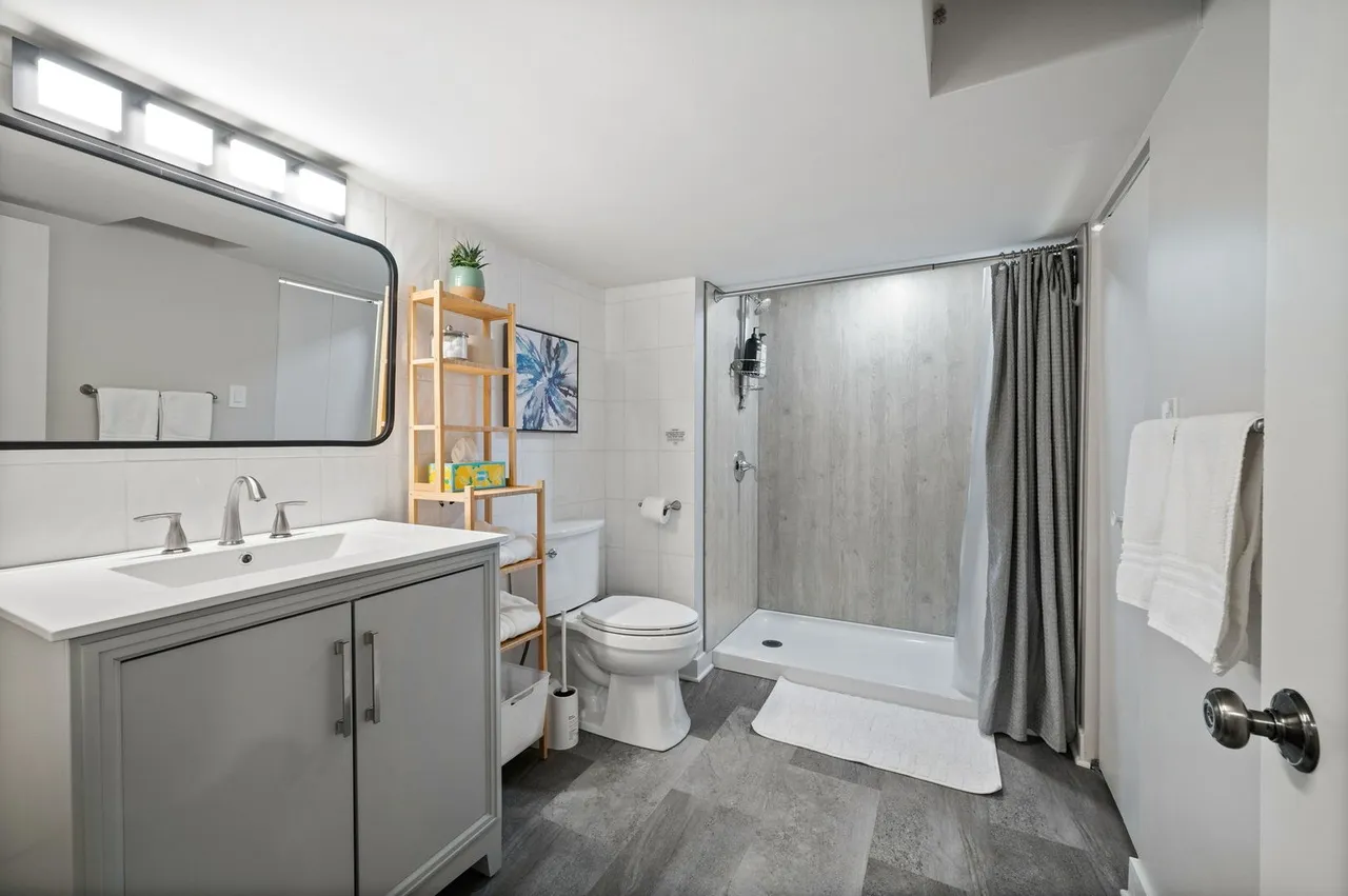 318 Custer Ave   60202 60202-unit#G-Evanston-IL