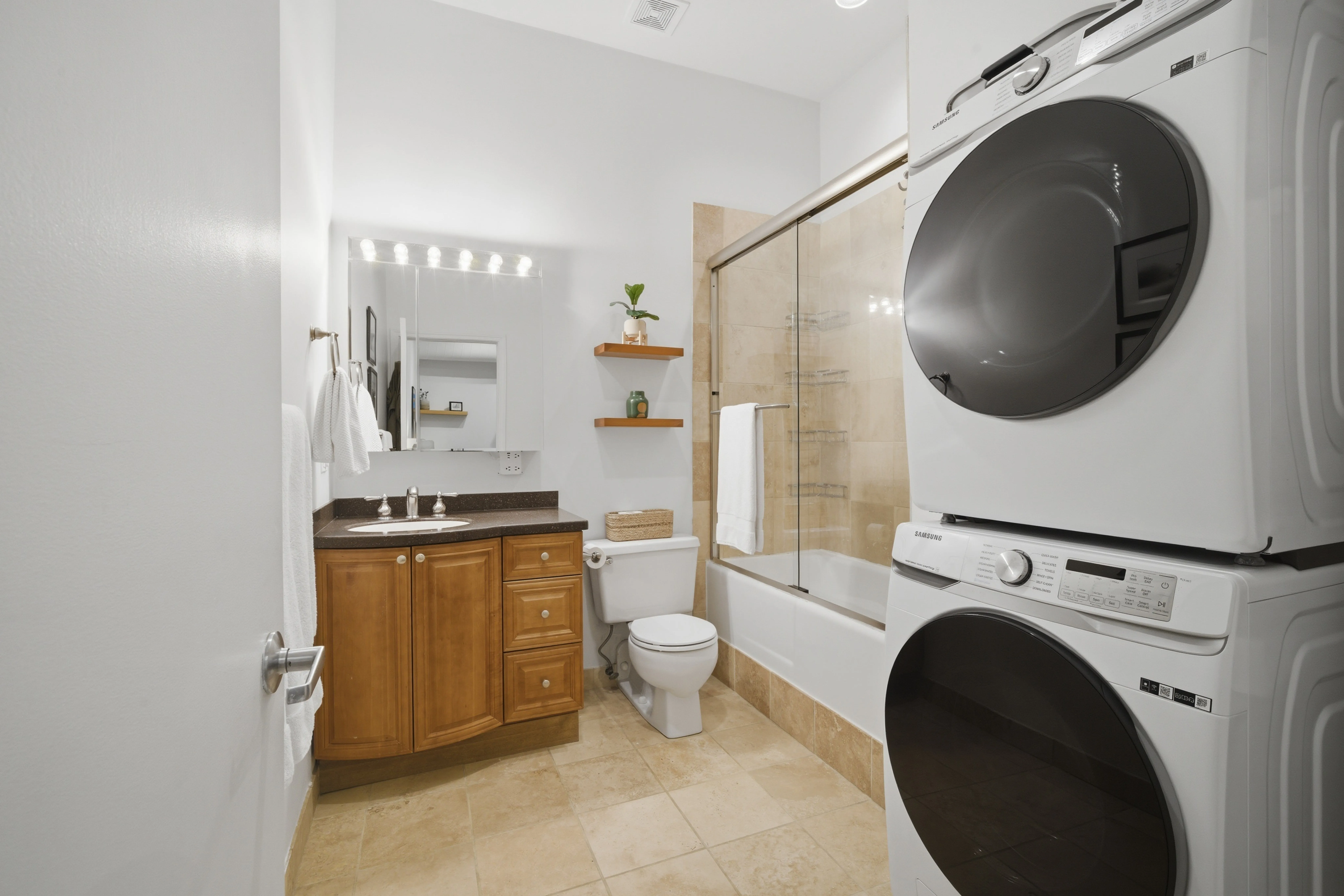 1448 N Orleans St   60610 60610-unit#1D-Chicago-IL