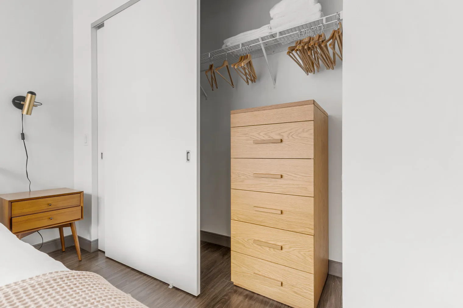 215 W Lake St 60606 60606-Linea-unit#ID1344-Chicago-IL