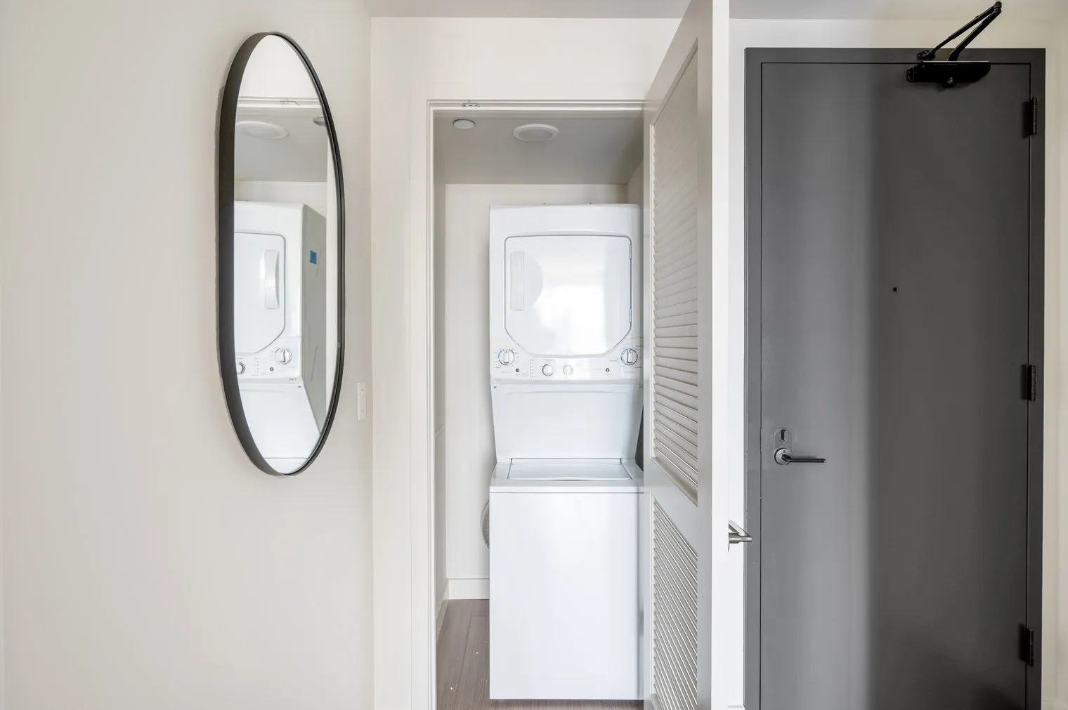 1210 S Indiana Ave   60605 60605-NEMA-unit#ID743-Chicago-IL