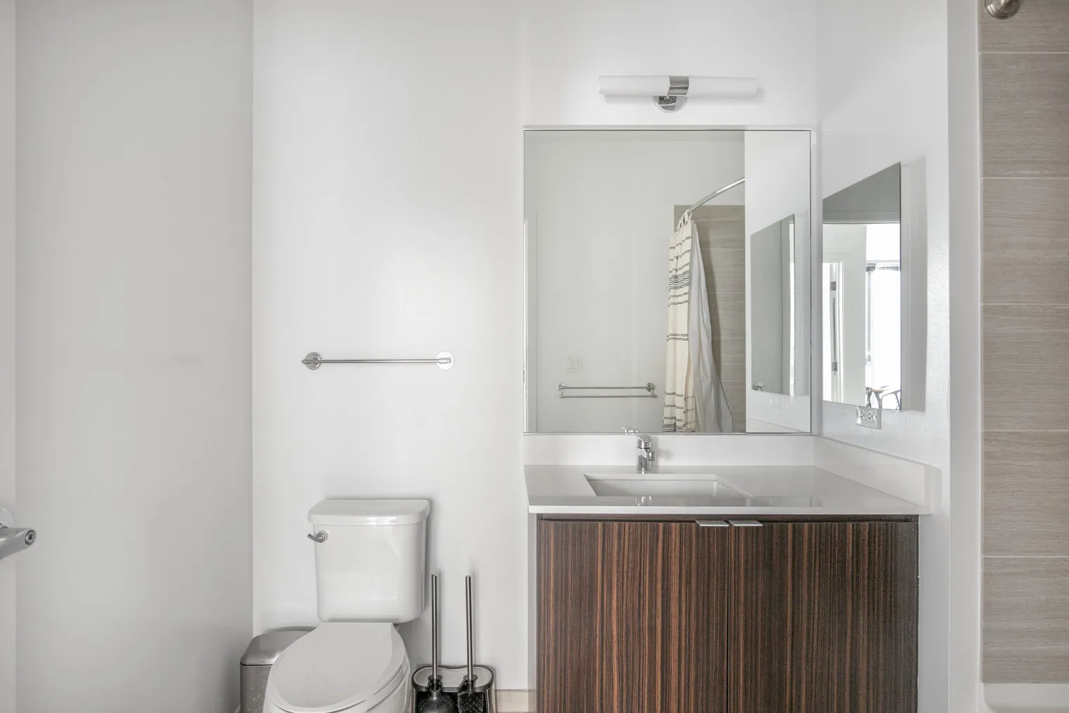 201 N Garland Ct   60601 60601-Mila-unit#ID961-Chicago-IL
