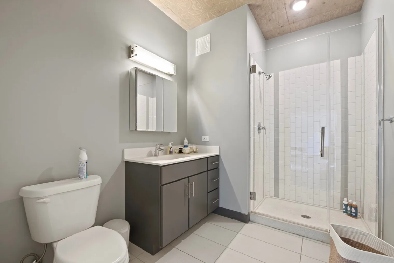 215 W Lake St 60606 60606-Building West Lake Street-unit#ID1029635P-Chicago-IL