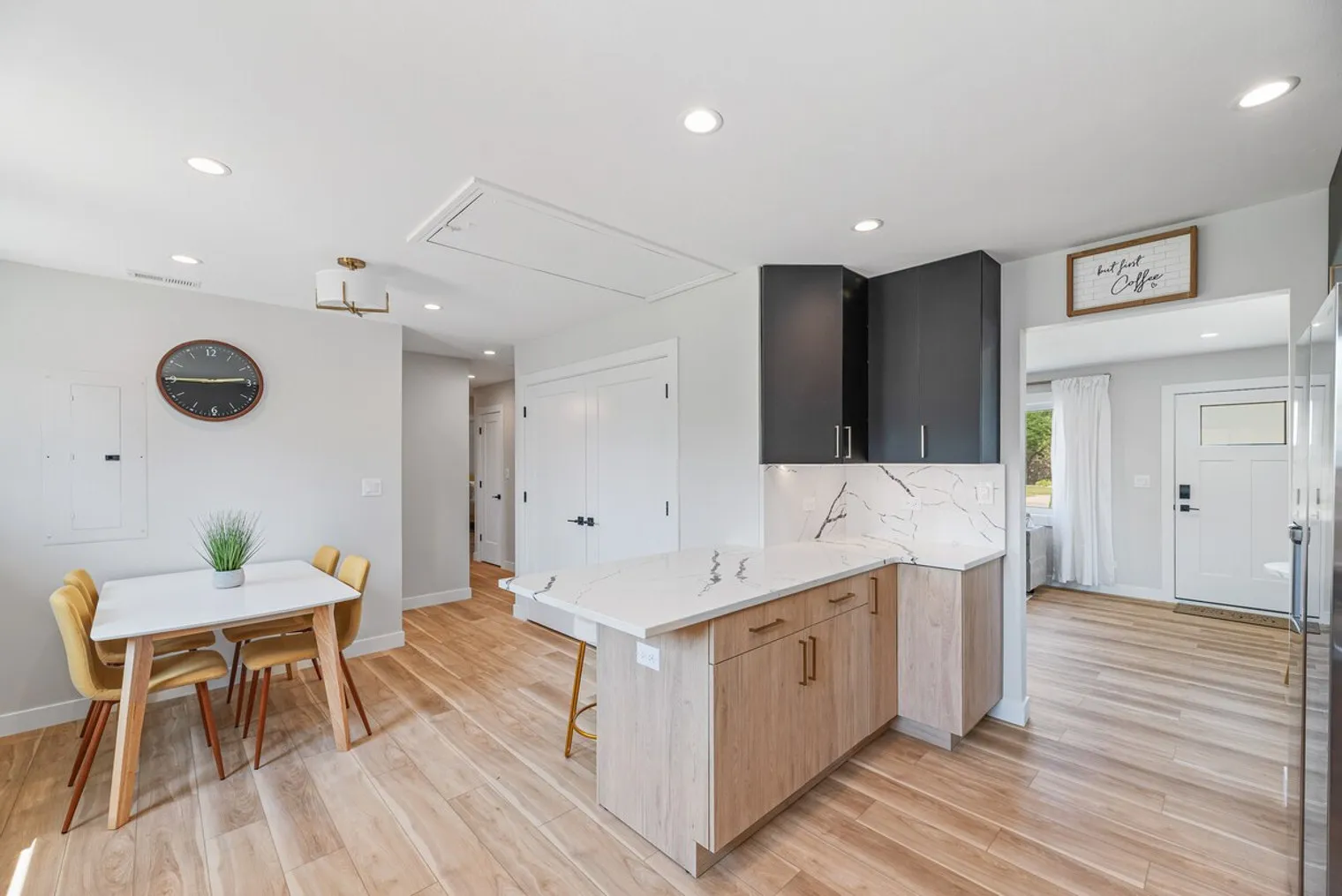 1023 S Wolf Rd   60016 60016-Building South Wolf Road-unit#ID1032513P-Des Plaines-IL