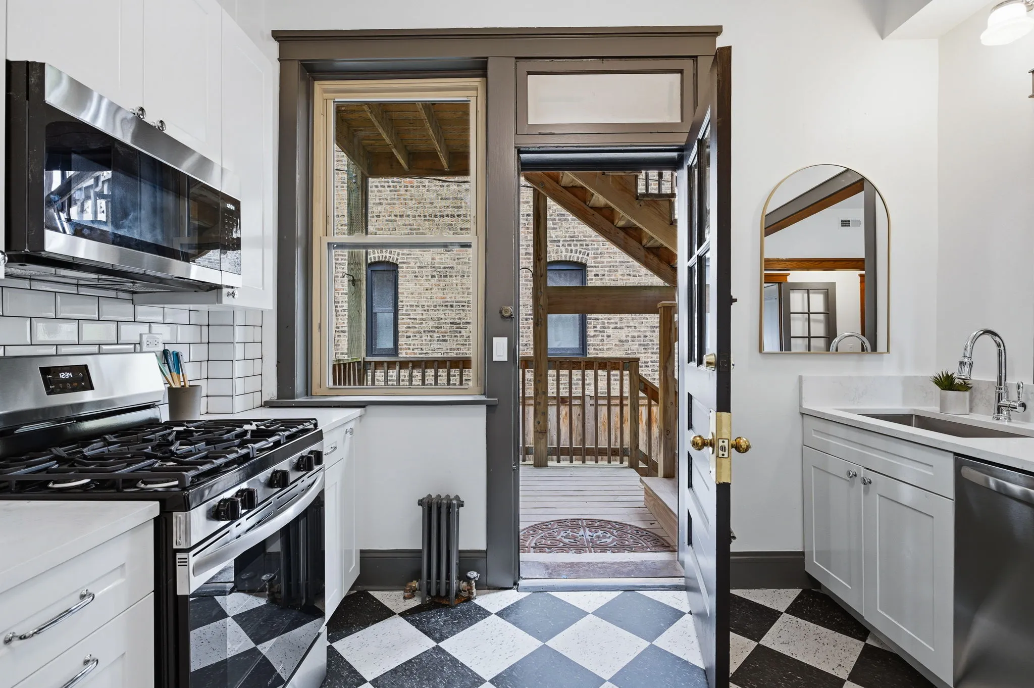 2920 W Altgeld St   60647 60647-unit#01-Chicago-IL