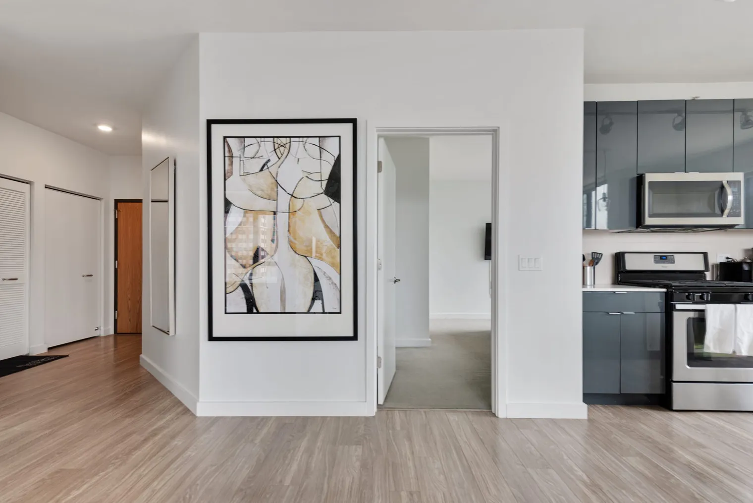 823 N Clark St 60610 60610-Building North Clark Street-unit#ID1029582P-Chicago-IL