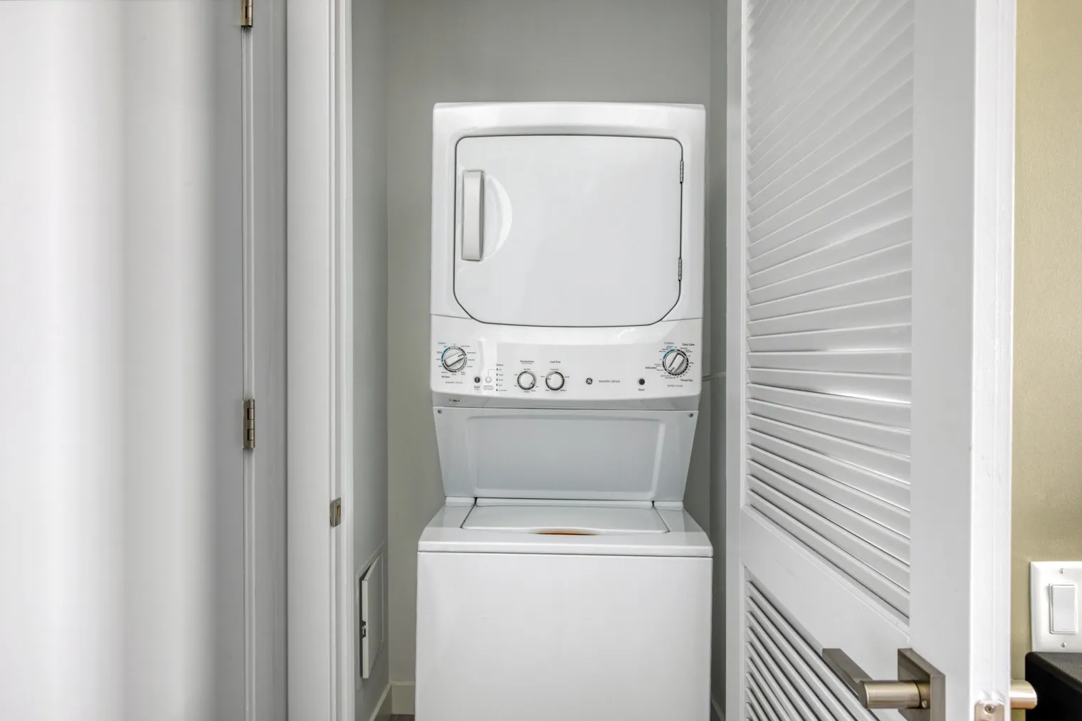 330 S Wells St   60606 60606-330 S Wells-unit#ID692-Chicago-IL