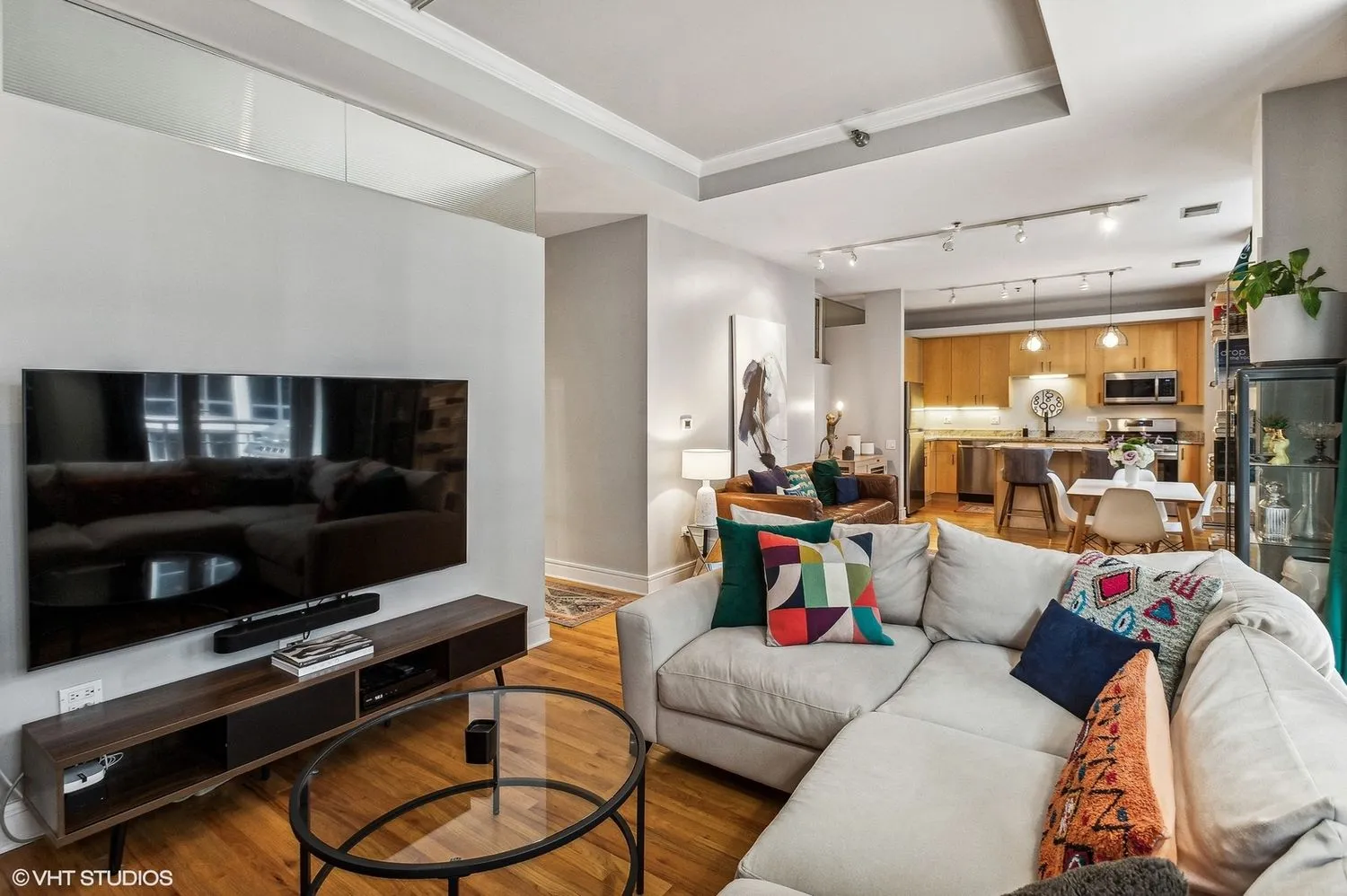 212 W Washington St   60606 60606-unit#1703-Chicago-IL