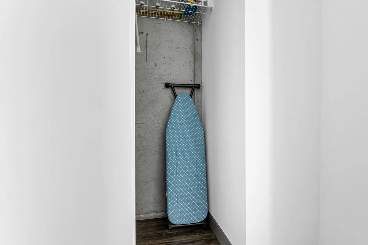 215 W Lake St 60606 60606-Linea-unit#ID1344-Chicago-IL