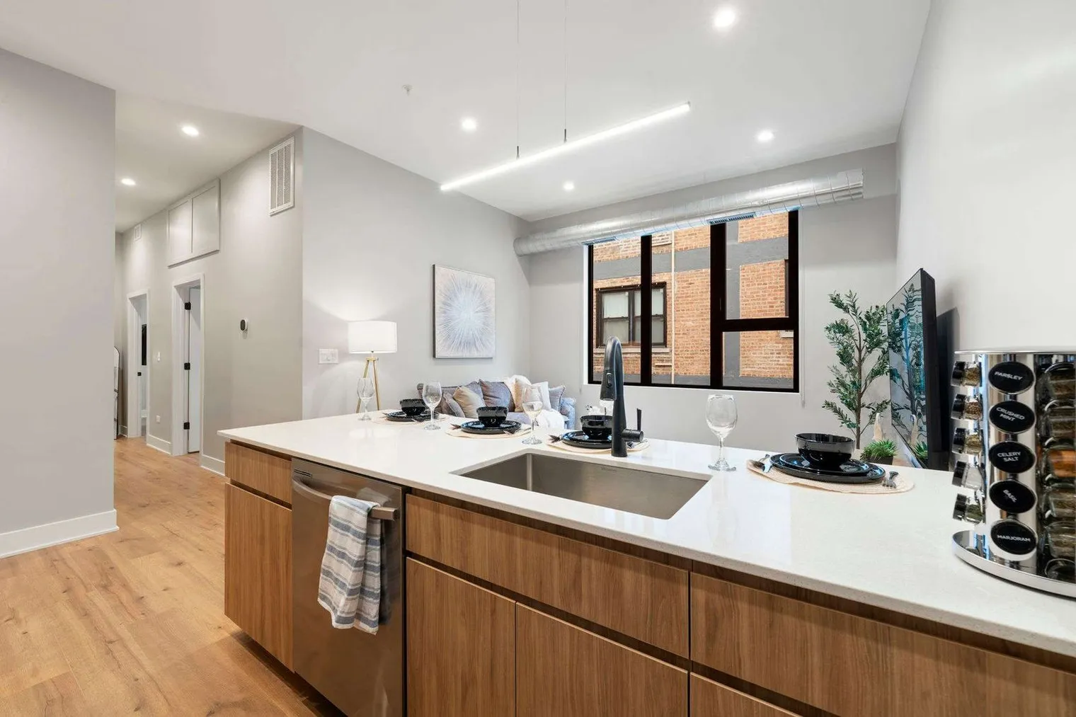 6044 N Winthrop Ave 60660 60660-Building North Winthrop Avenue-unit#ID1363914P-Chicago-IL