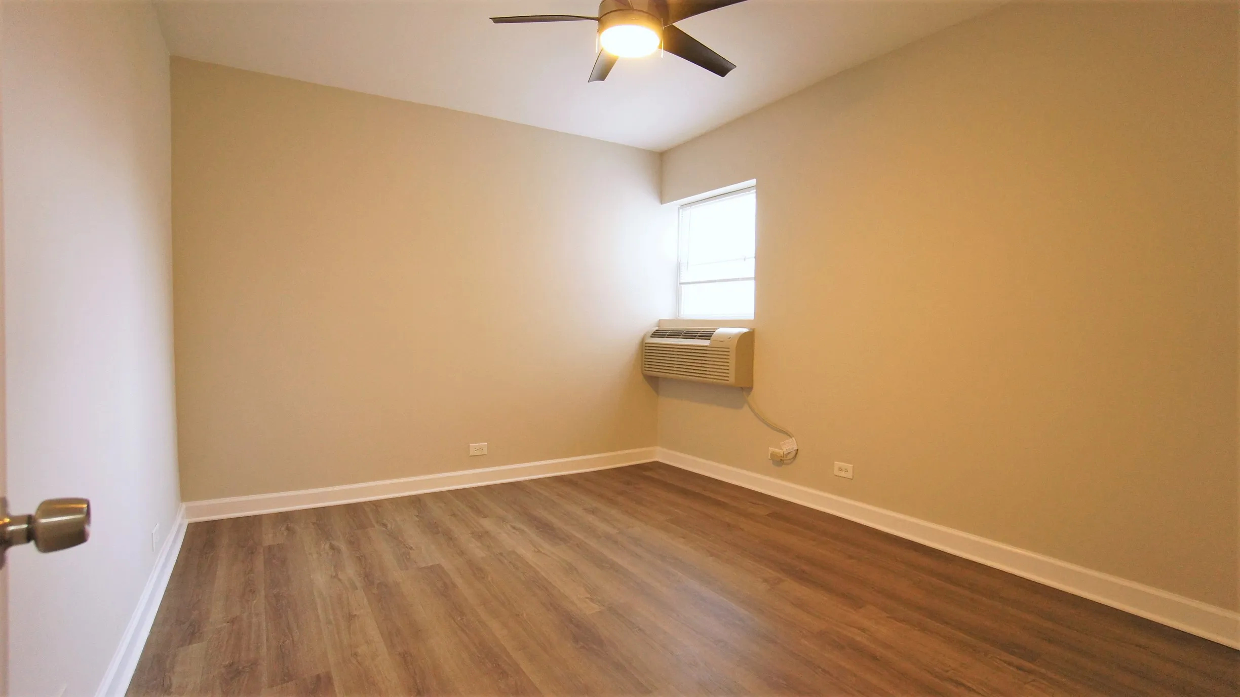1627 N Humboldt Blvd   60647 60647-unit#4B-Chicago-IL