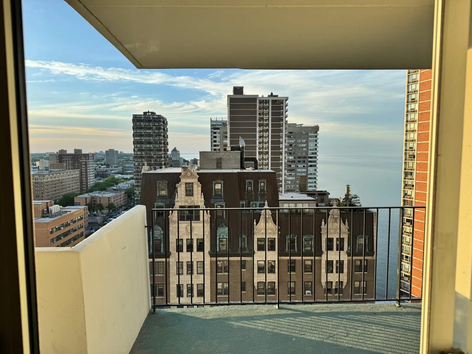 6033 N Sheridan Rd   60660 60660-unit#19k-Chicago-IL