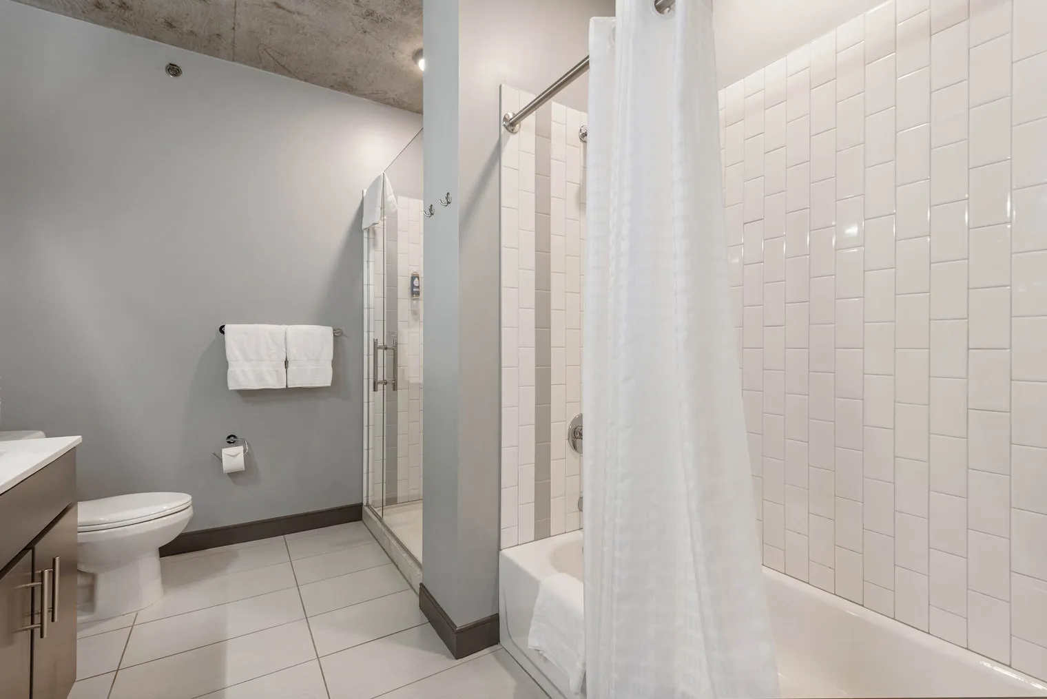 215 W Lake St   60606 60606-Building West Lake Street-unit#ID1029613P-Chicago-IL