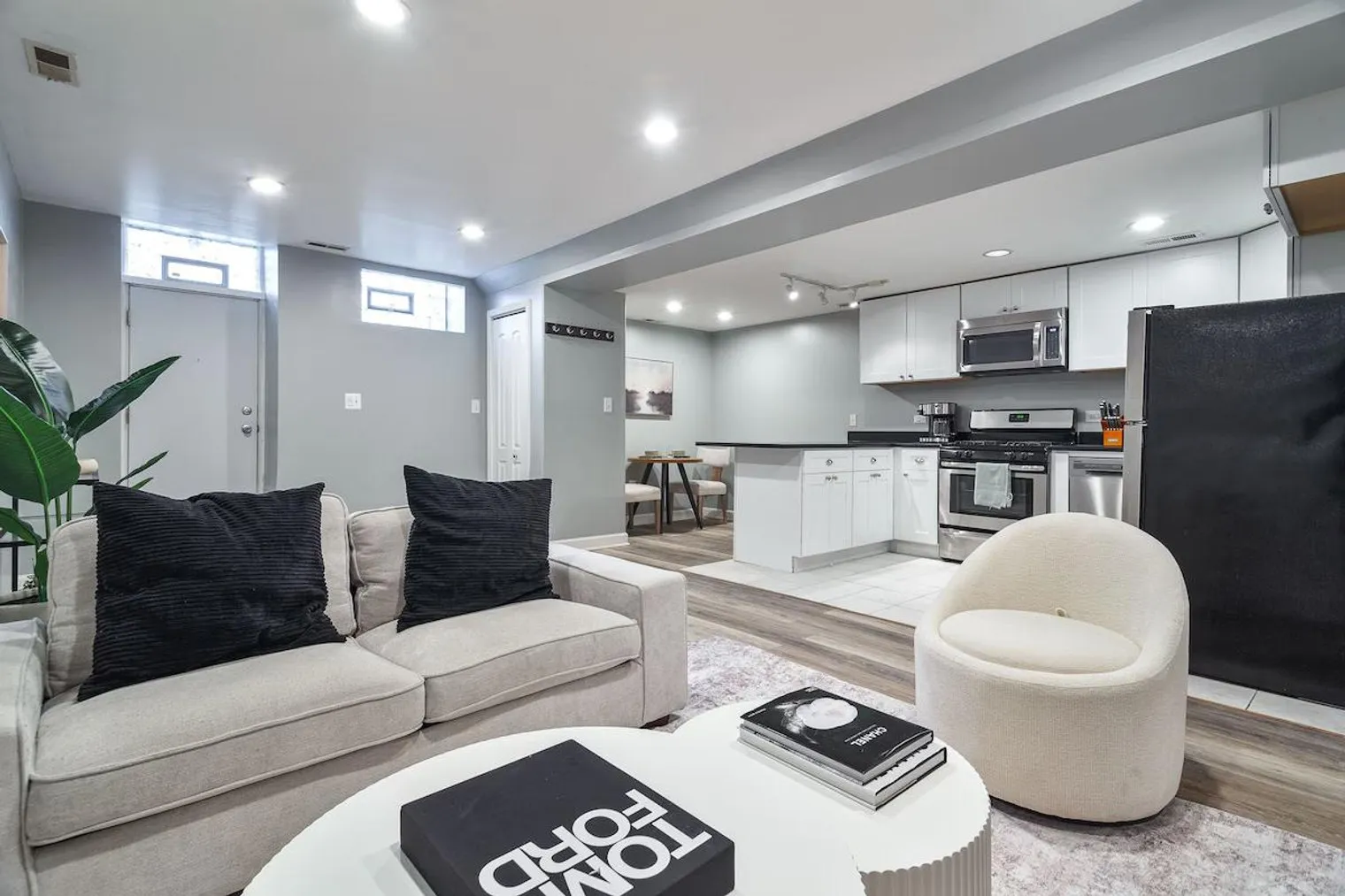3018 N Clybourn Ave 60618 60618-Building North Clybourn Avenue-unit#ID1359760P-Chicago-IL