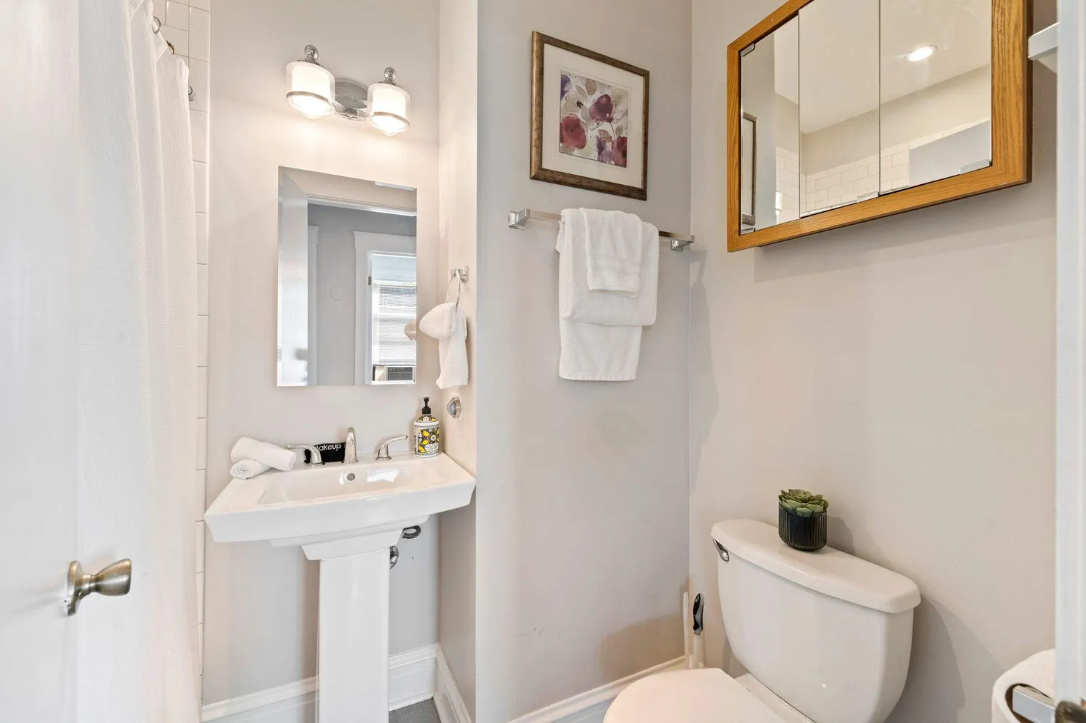 6214 N Magnolia Ave 60660 60660-Building North Magnolia Avenue-unit#ID1244931P-Chicago-IL