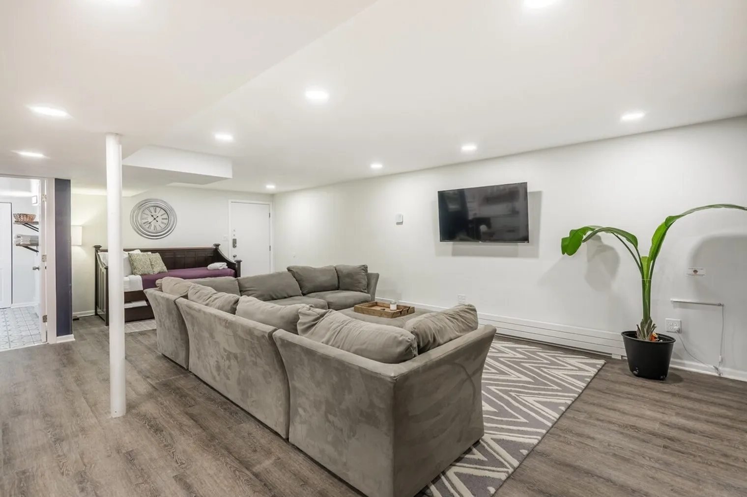 226 S Hoyne Ave 60612 60612-Building South Hoyne Avenue-unit#ID1255620P-Chicago-IL