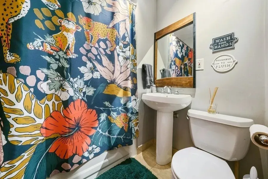 1934 N LEAVITT ST 60647-unit#3-Chicago-IL