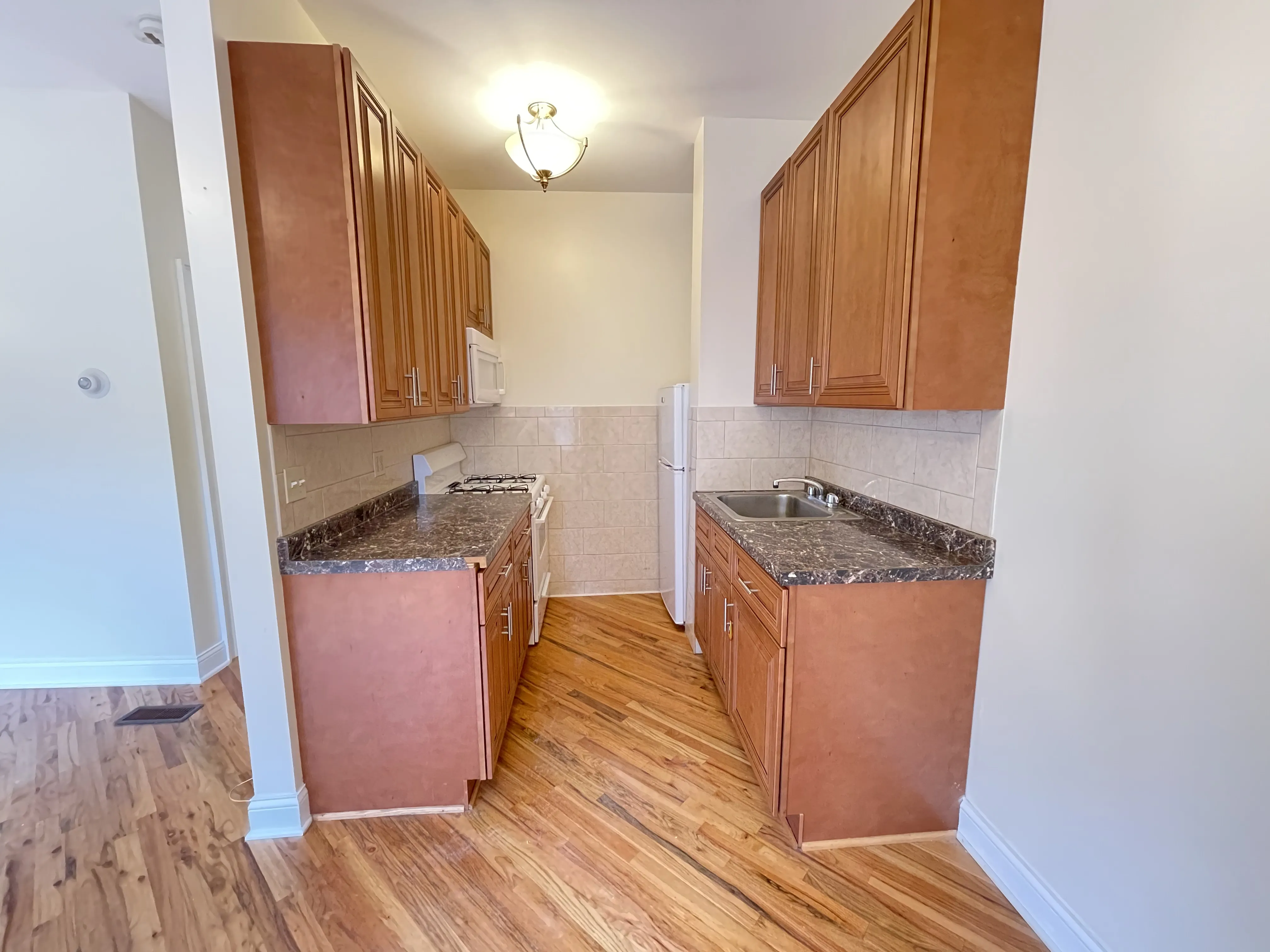 934 W Windsor Ave   60640 60640-unit#1F-Chicago-IL