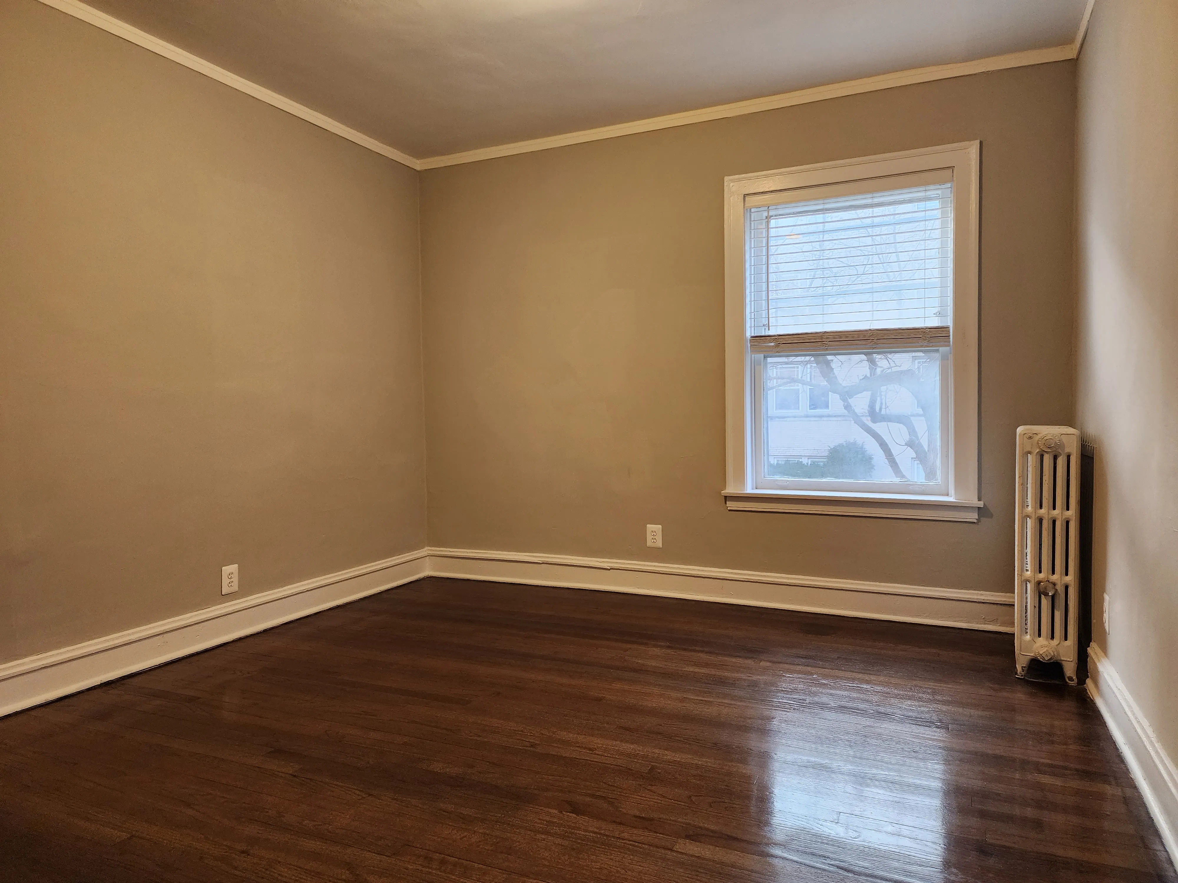 744 Dobson St   60202 60202-unit#3-Evanston-IL