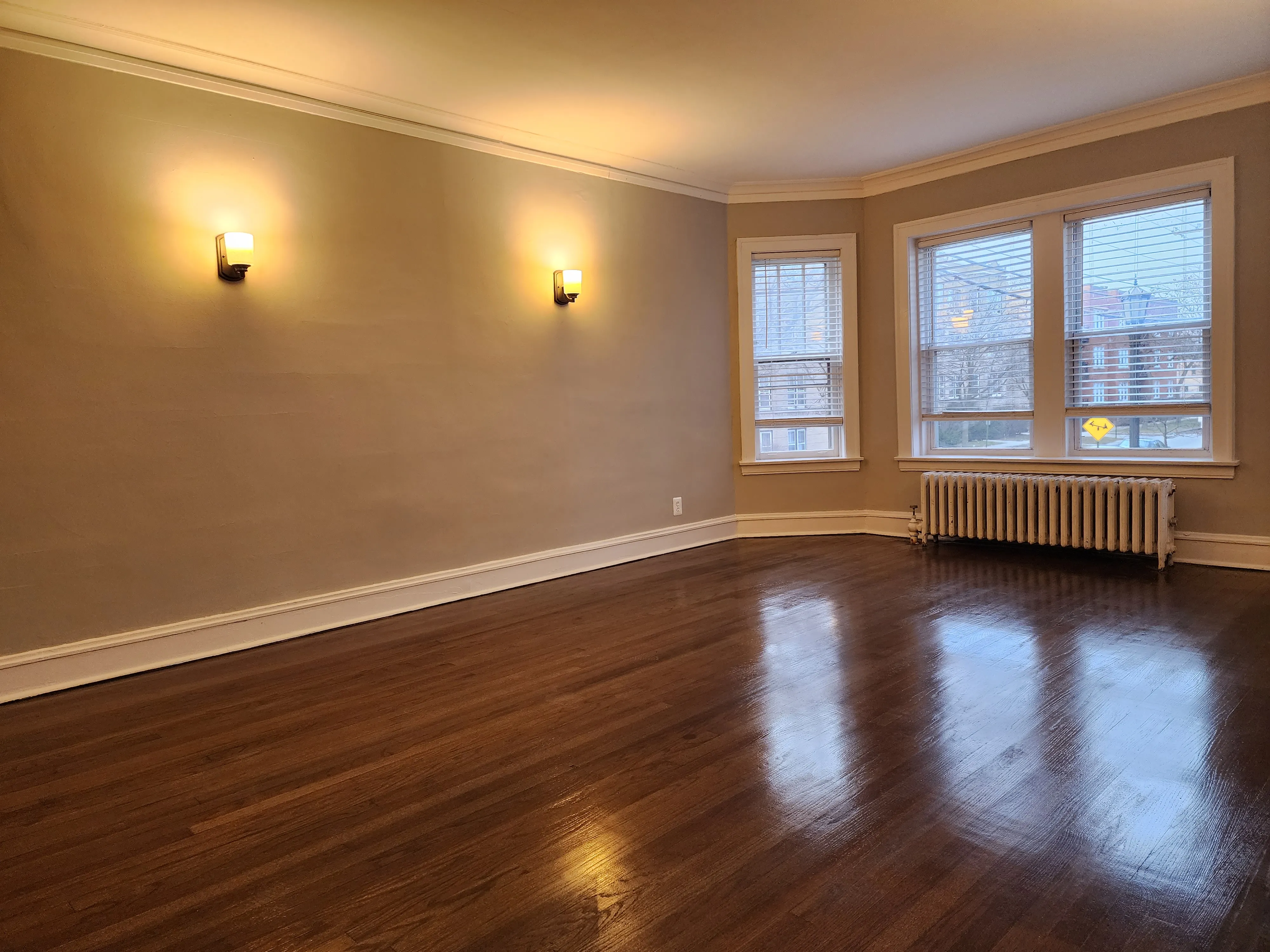744 Dobson St   60202 60202-unit#3-Evanston-IL