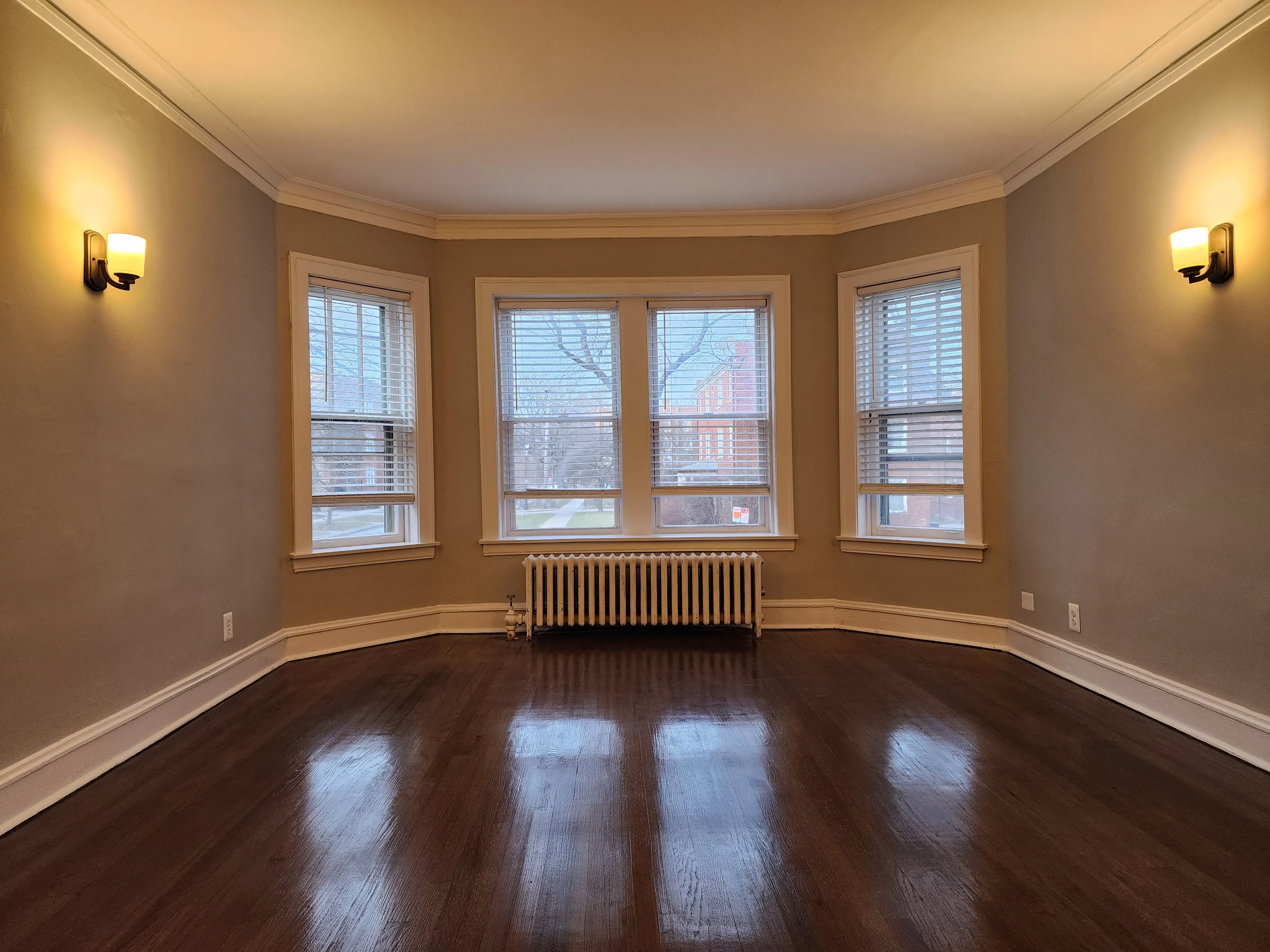 744 Dobson St   60202 60202-unit#3-Evanston-IL