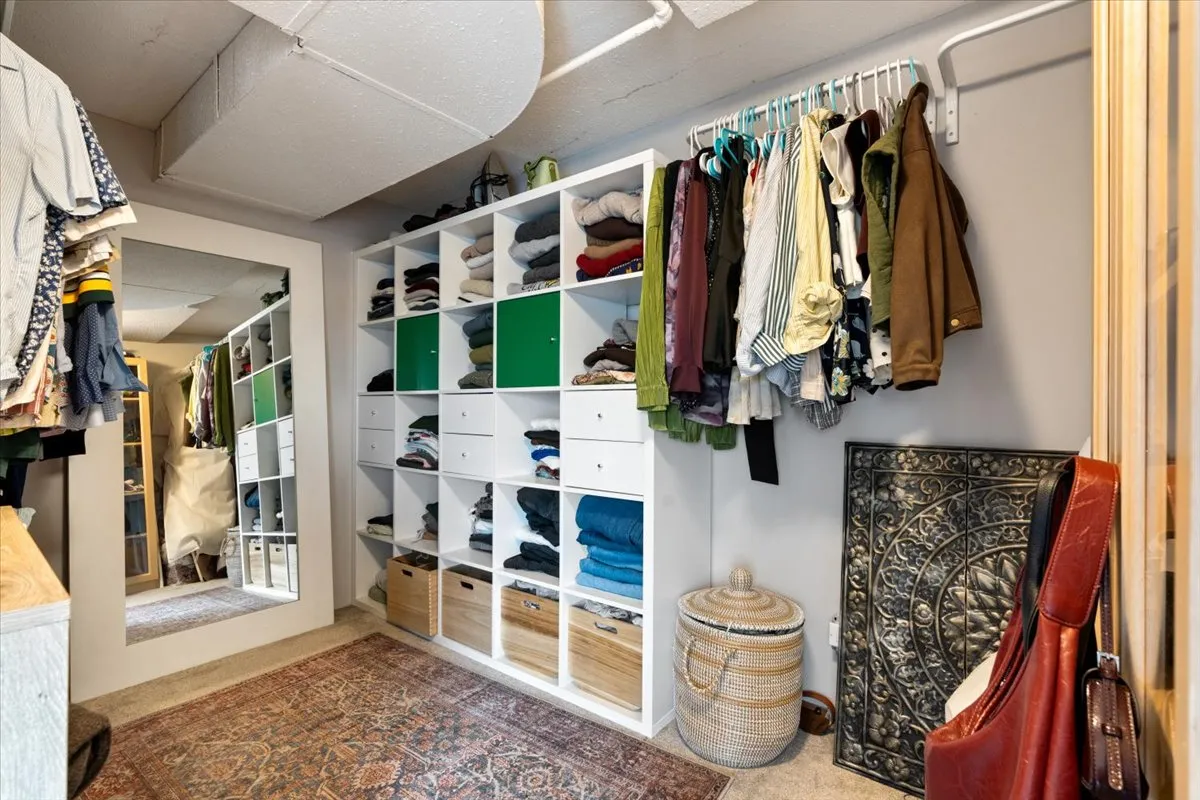 1934 N Washtenaw Ave 60647 60647-unit#404-Chicago-IL