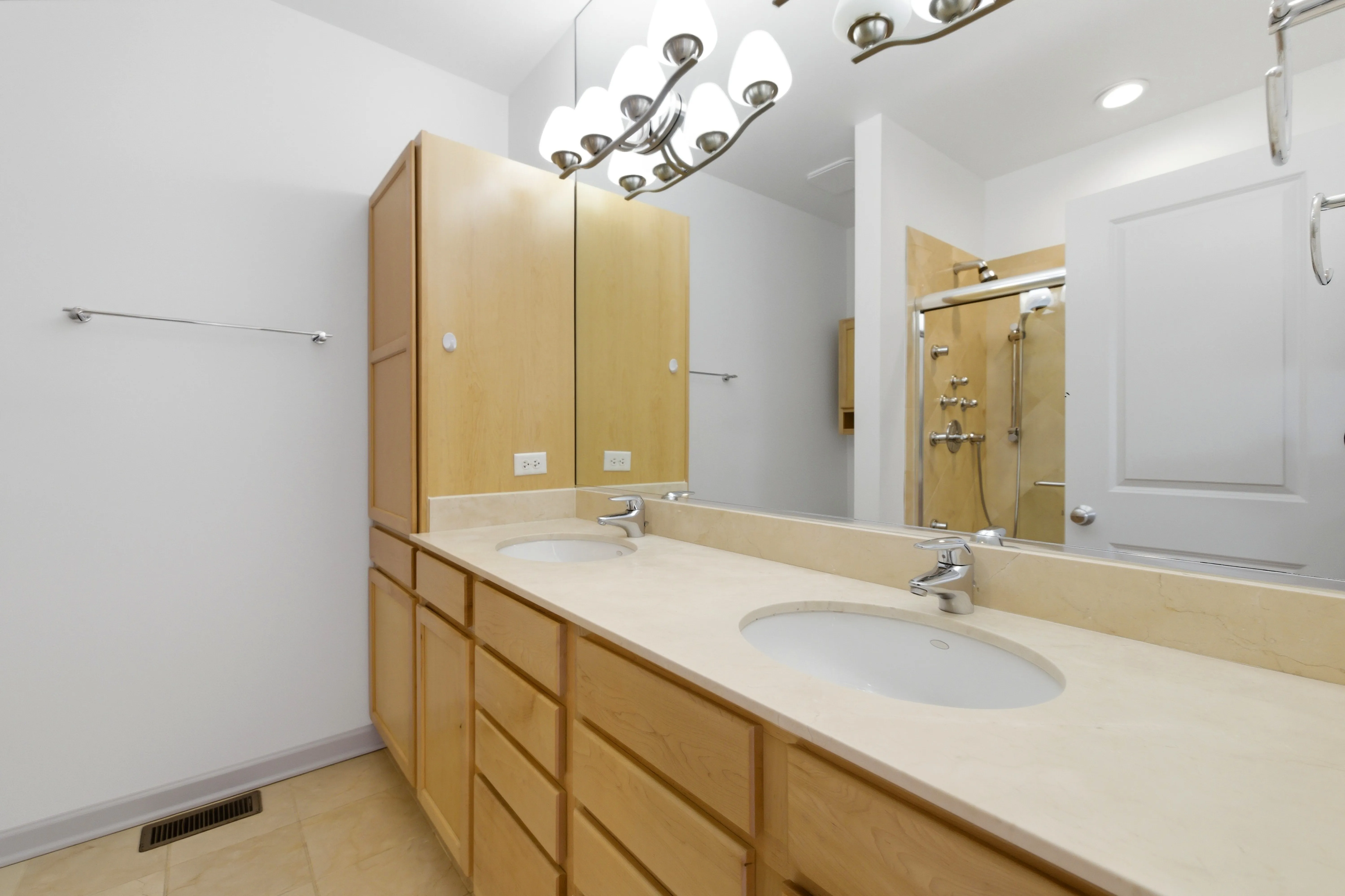 16 S Aberdeen St   60607 60607-unit#6-Chicago-IL