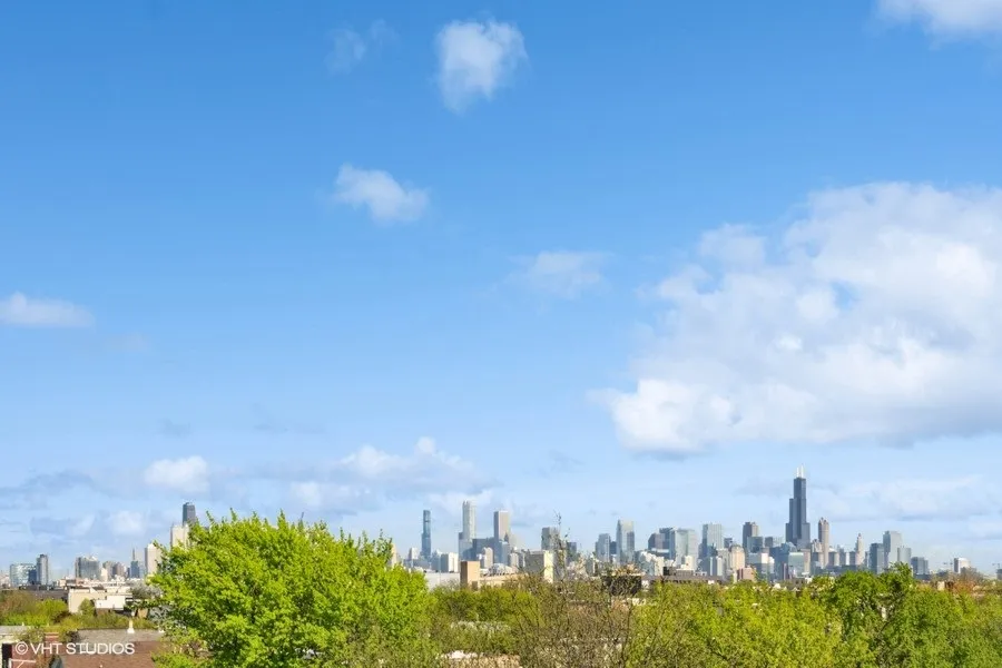 1934 N Washtenaw Ave 60647 60647-unit#404-Chicago-IL