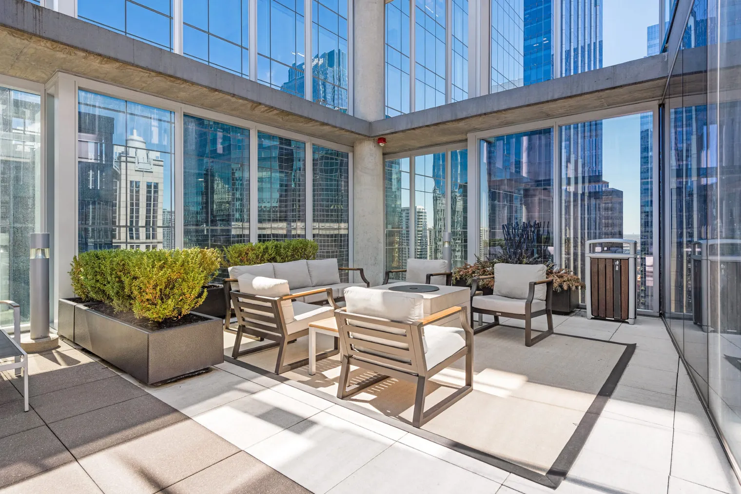 215 W Lake St 60606 60606-Building West Lake Street-unit#ID1029635P-Chicago-IL