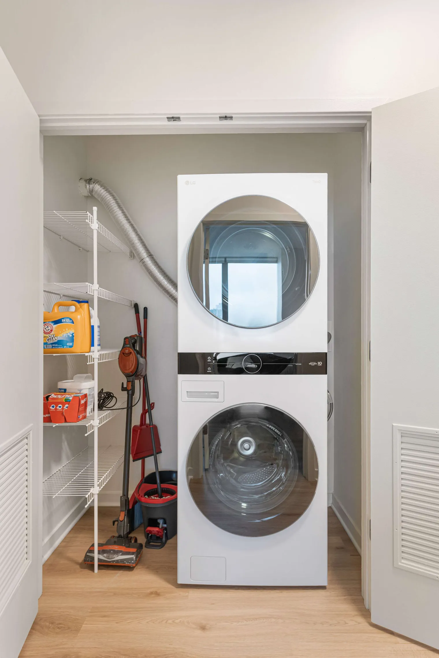 365 N Halsted St 60661 60661-Building West Kinzie Street-unit#ID1243850P-Chicago-IL