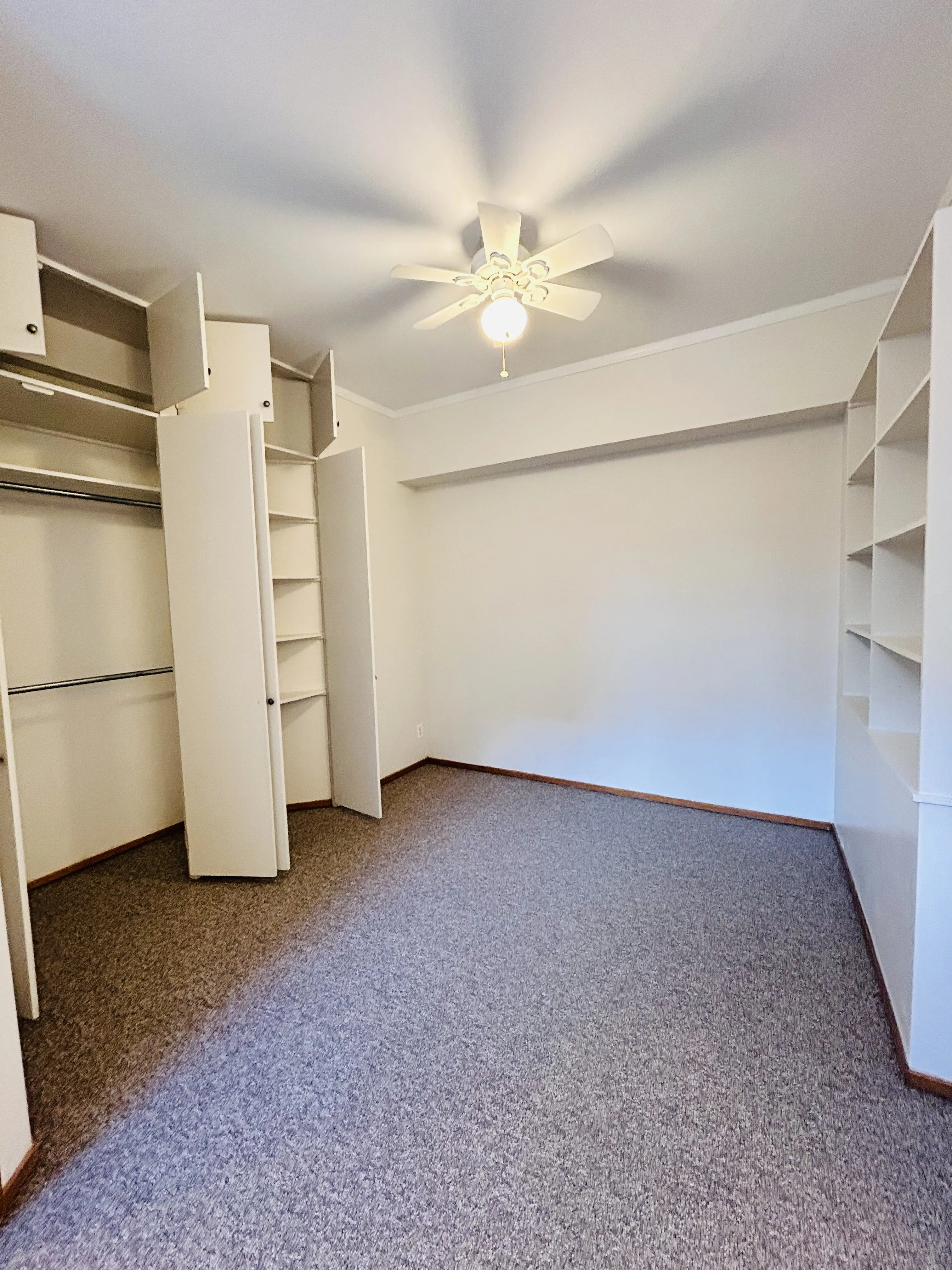 5727 N Winthrop Ave 60660 60660-Winthrop Manor-unit#107-Chicago-IL