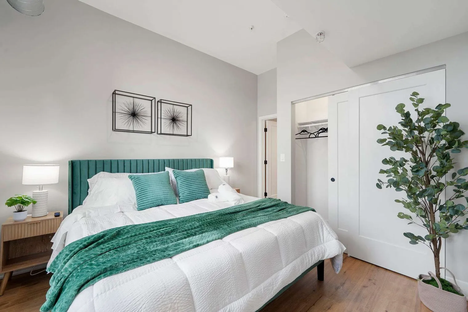 6044 N Winthrop Ave   60660 60660-Building North Winthrop Avenue-unit#ID1363915P-Chicago-IL