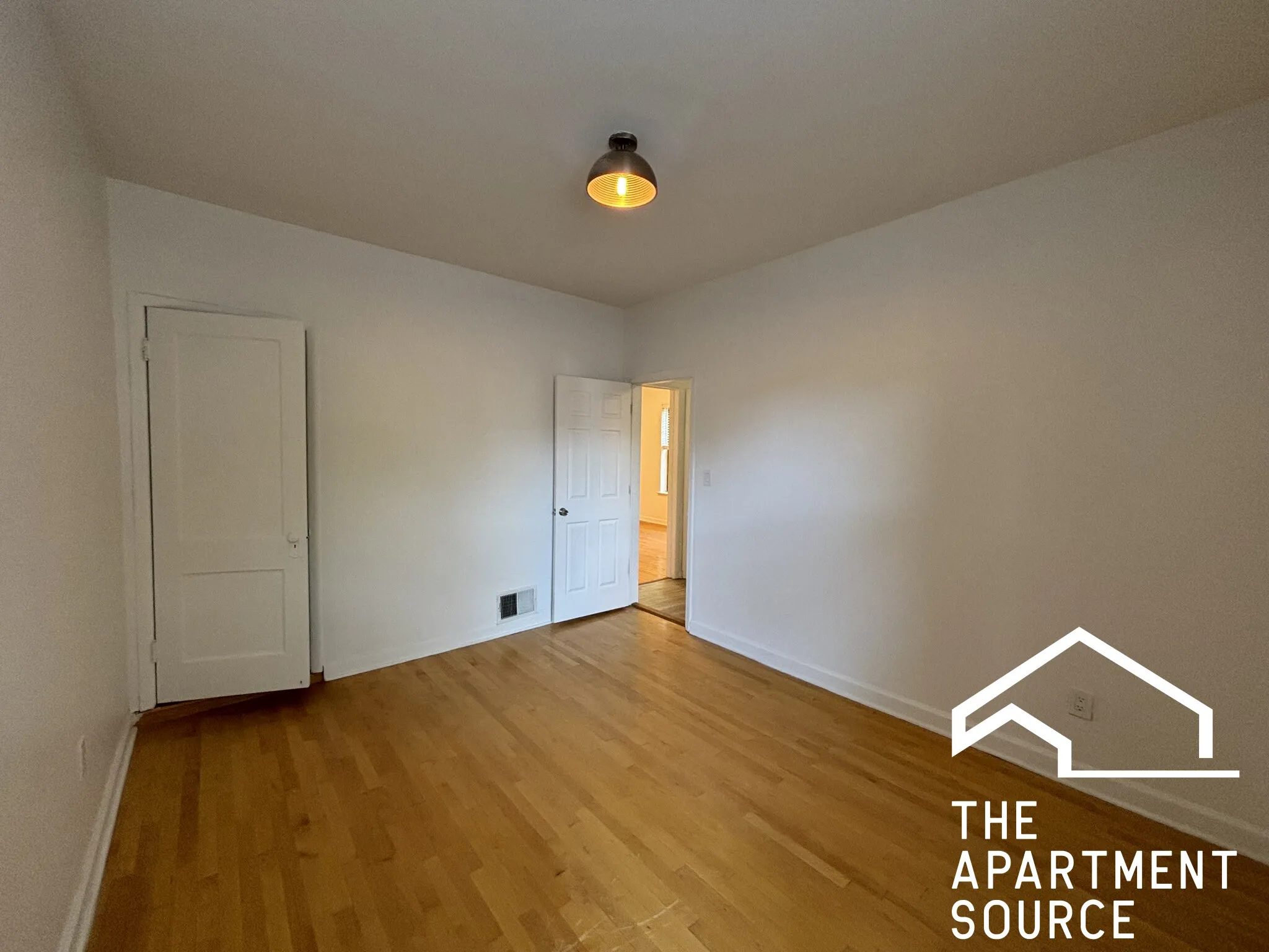 3138 W Schubert Ave   60647 60647-unit#1R-Chicago-IL