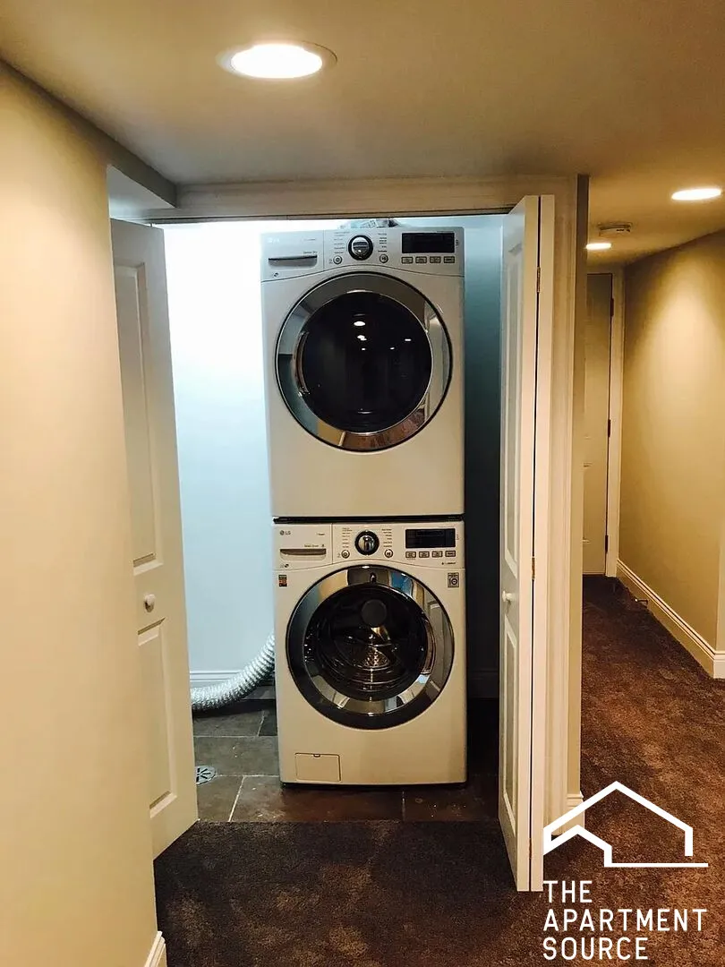 3429 W Melrose St   60618 60618-unit#1F-Chicago-IL